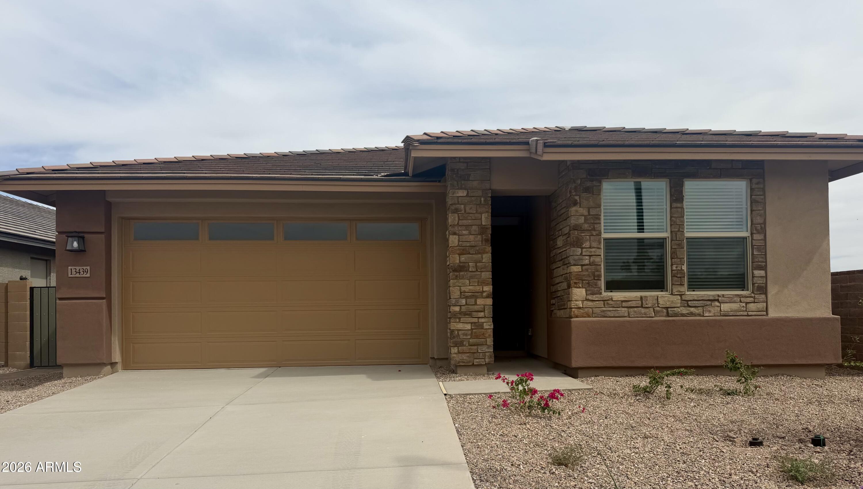 13439 W Eagle Feather Road, Peoria, AZ 85383