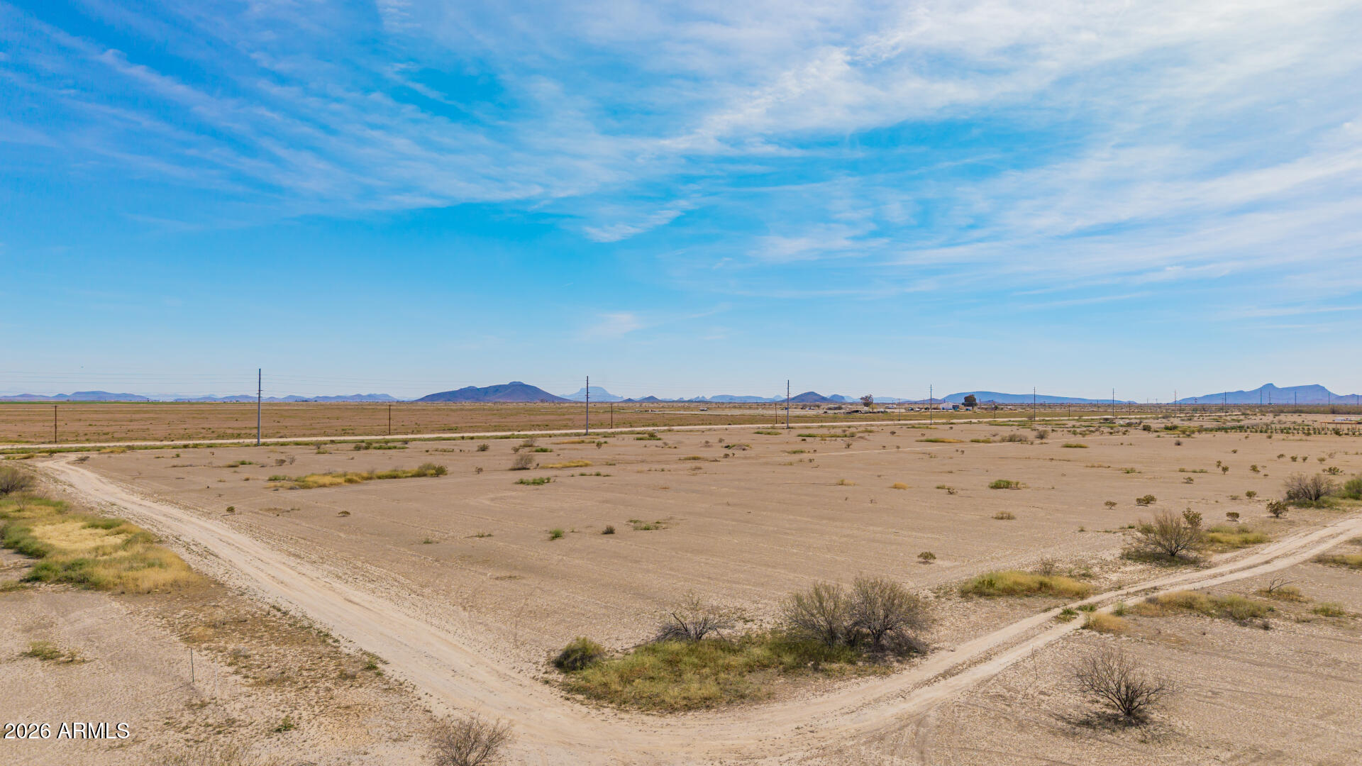8303 S 536th Avenue 133 & 135, Tonopah, AZ 85354