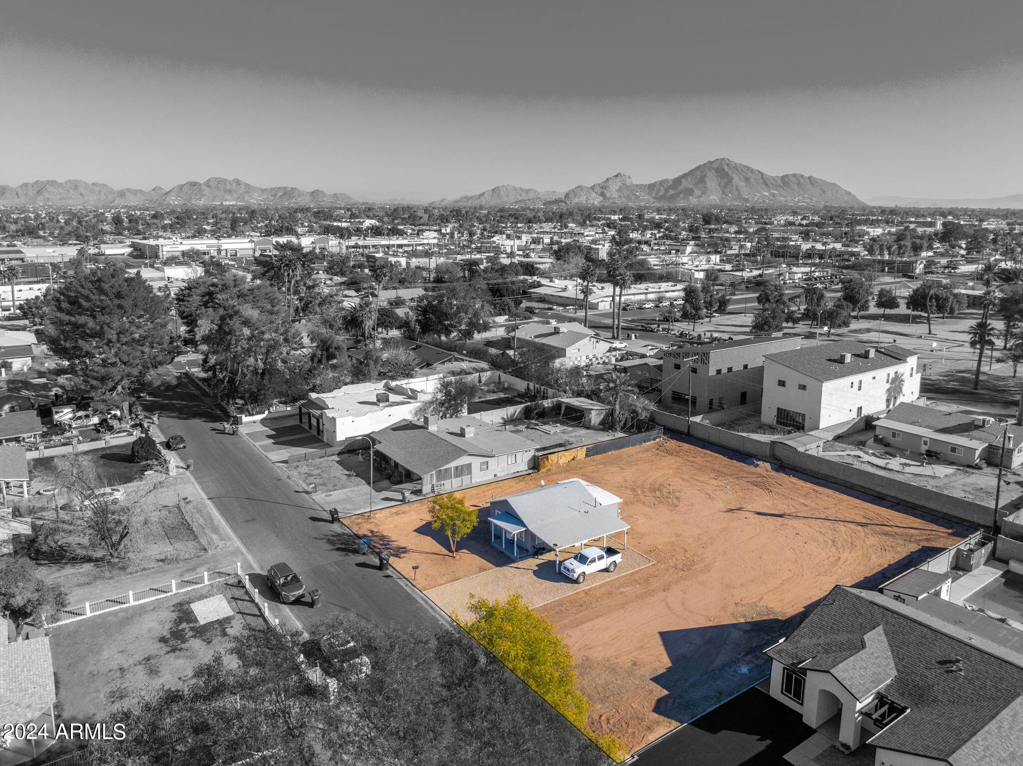 2627 N 30TH Place, Phoenix, AZ 85008