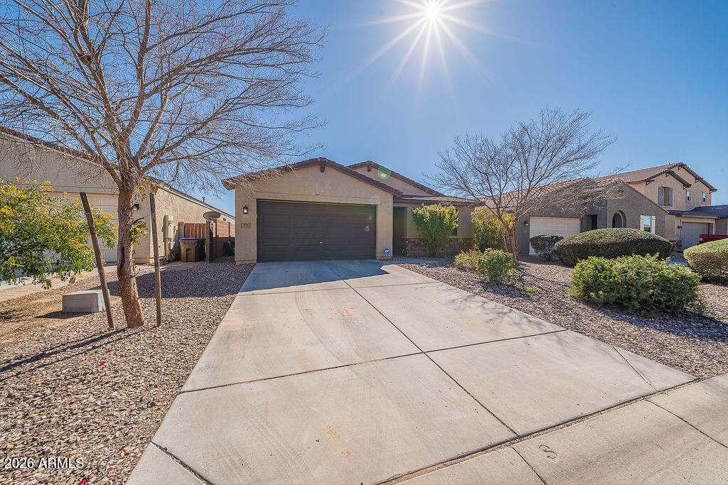 771 W CARLSBAD Drive, San Tan Valley, AZ 85140