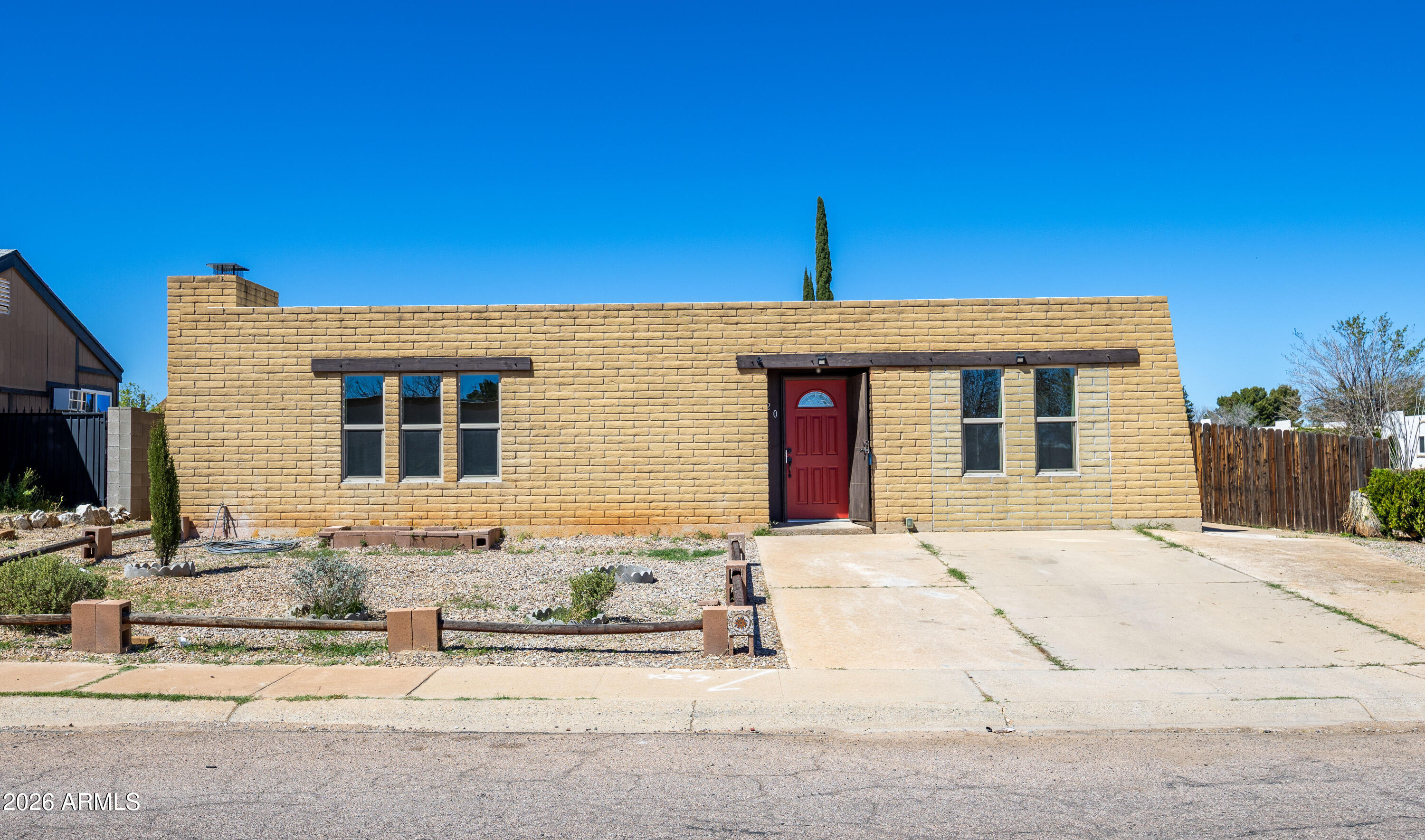 520 S 3RD Street, Sierra Vista, AZ 85635