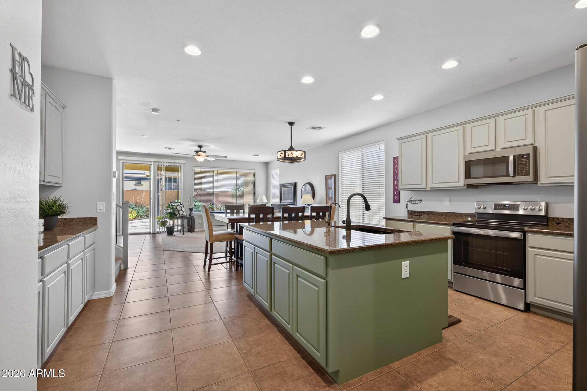 7135 W DESERT MIRAGE Drive, Peoria, AZ 85383