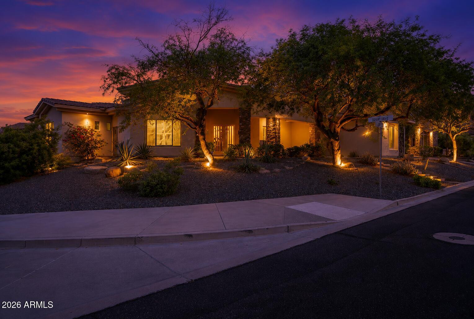8705 S 24TH Place, Phoenix, AZ 85042