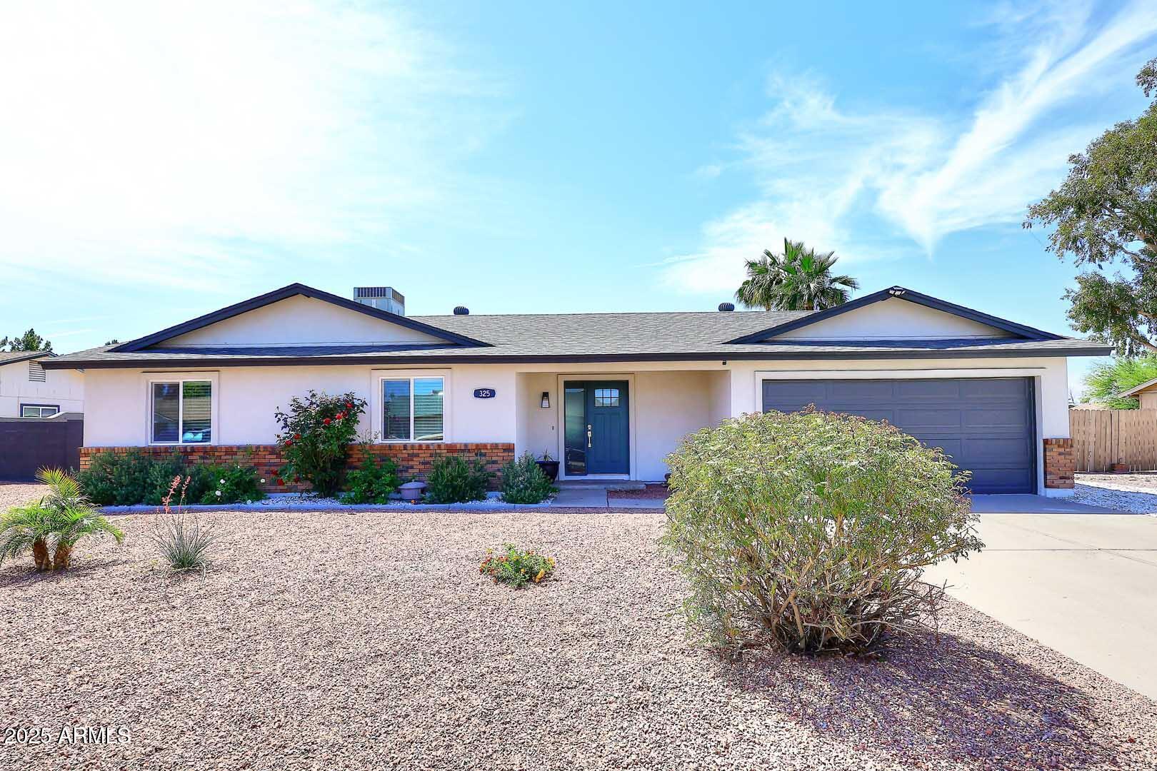 325 W SAN ANGELO Street, Gilbert, AZ 85233