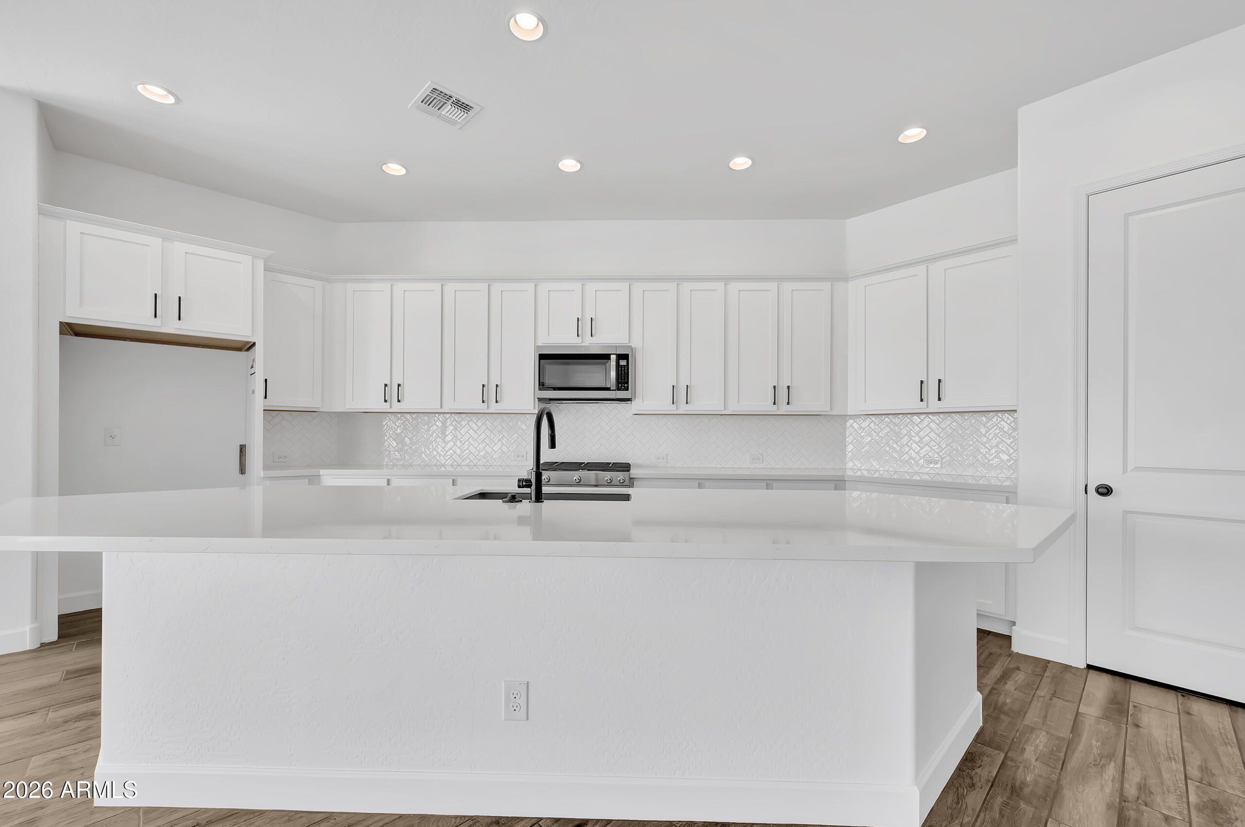 2374 E RIHL Road, San Tan Valley, AZ 85140