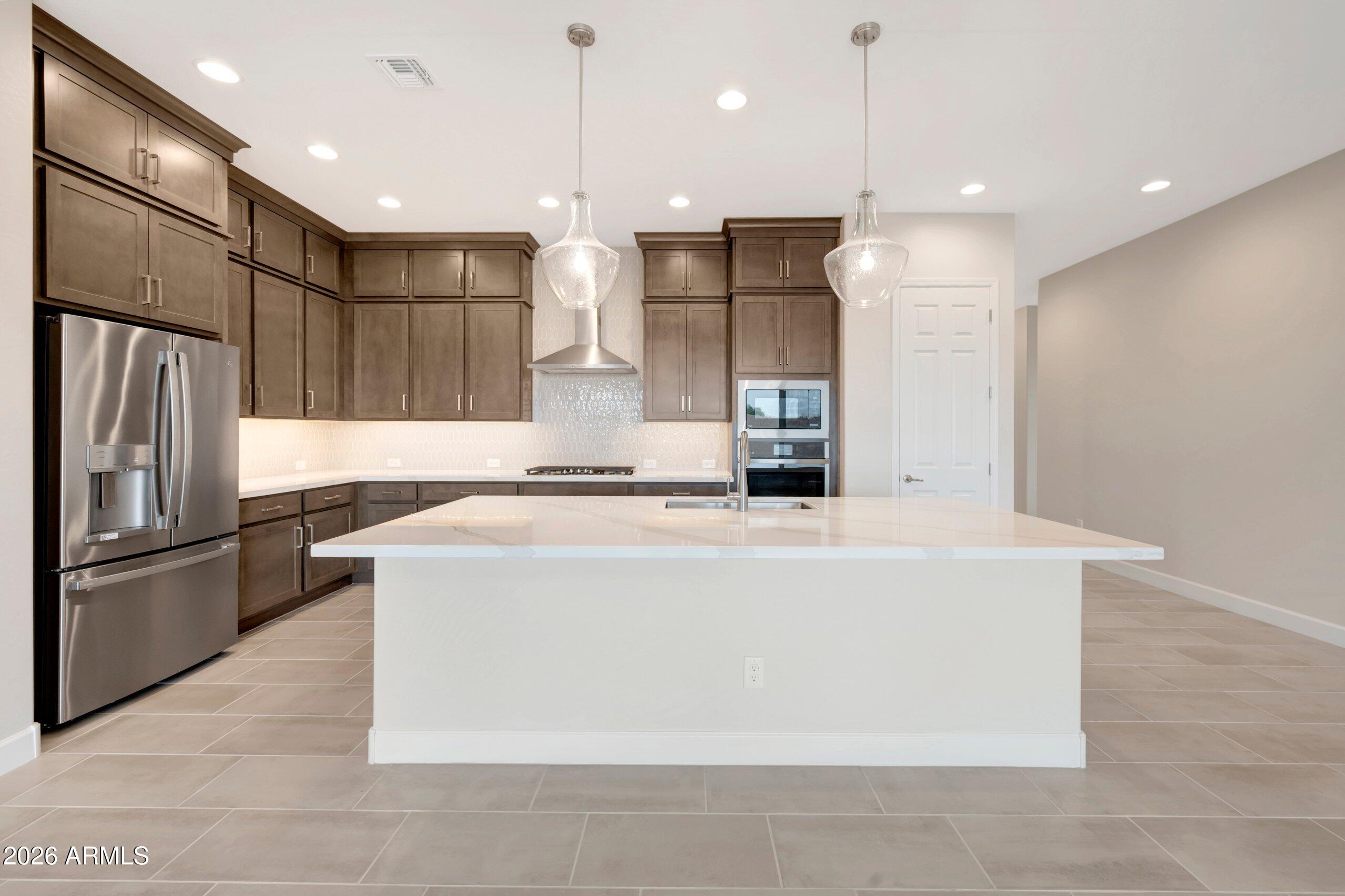 20183 W LUKE Avenue, Litchfield Park, AZ 85340