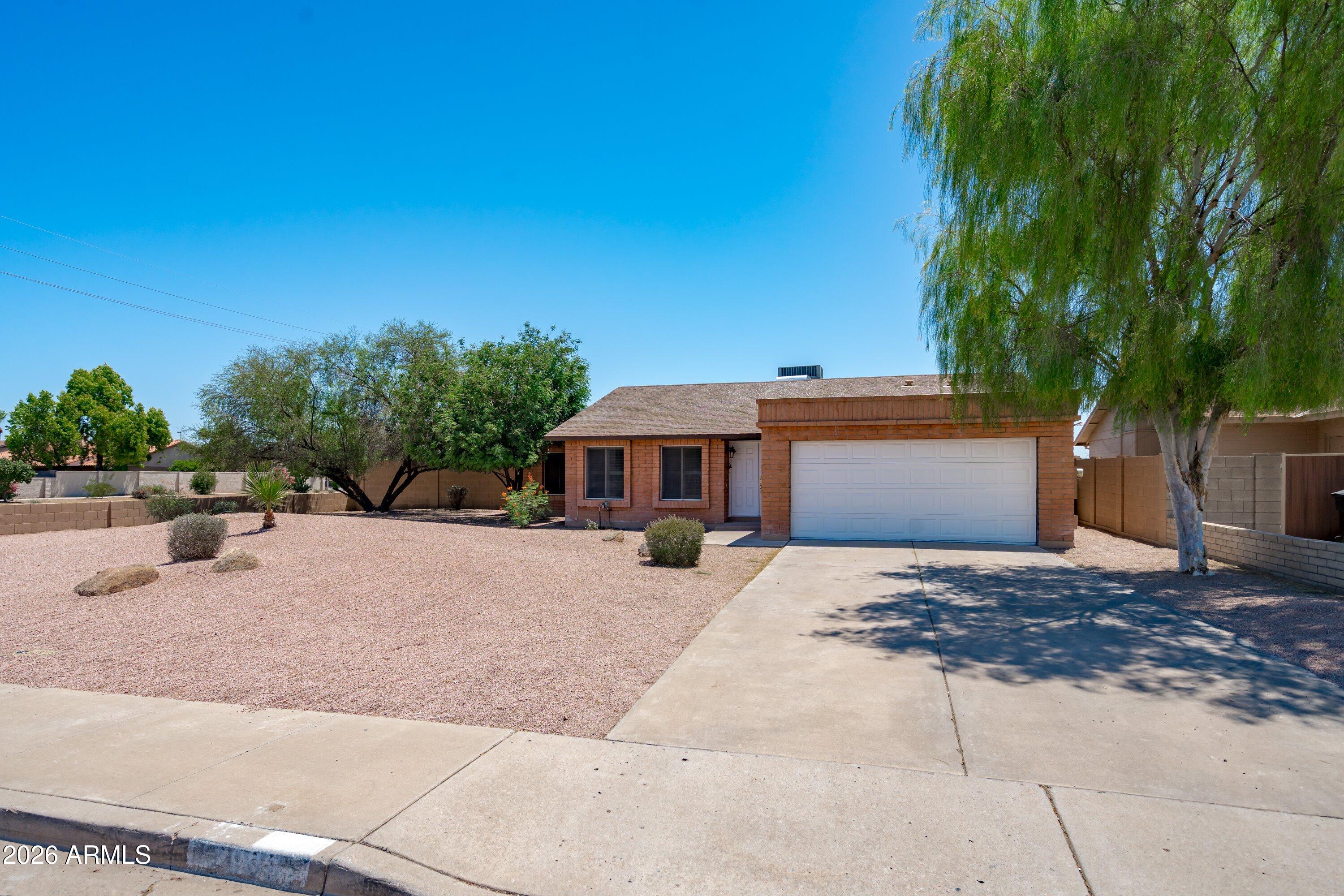 2809 S PENNINGTON, Mesa, AZ 85202