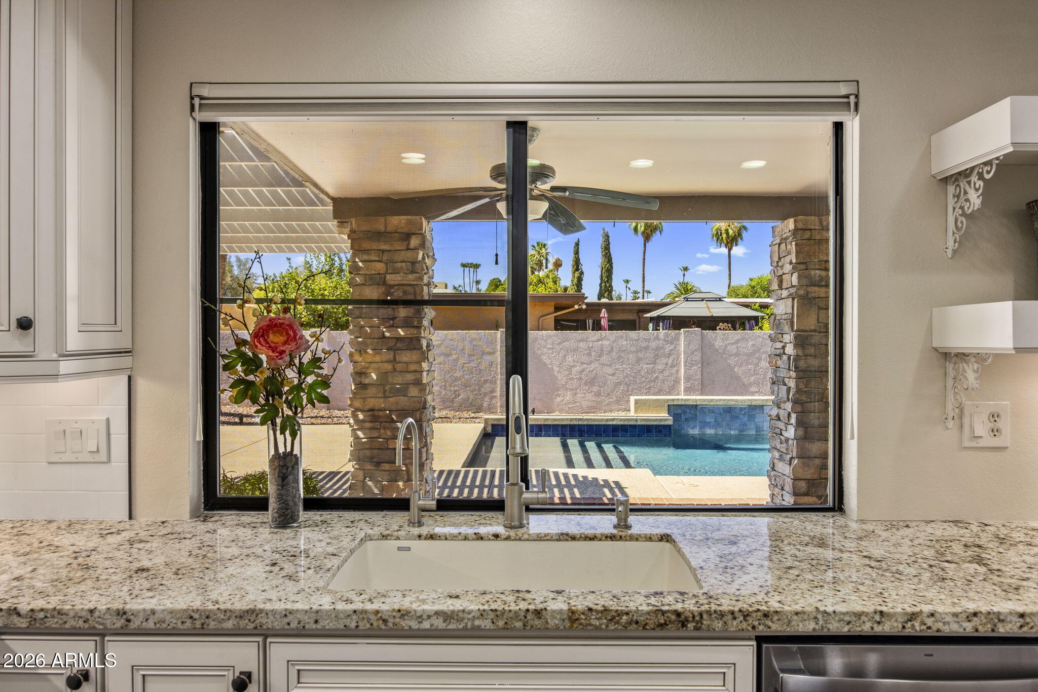 312 E BROOK HOLLOW Drive, Phoenix, AZ 85022