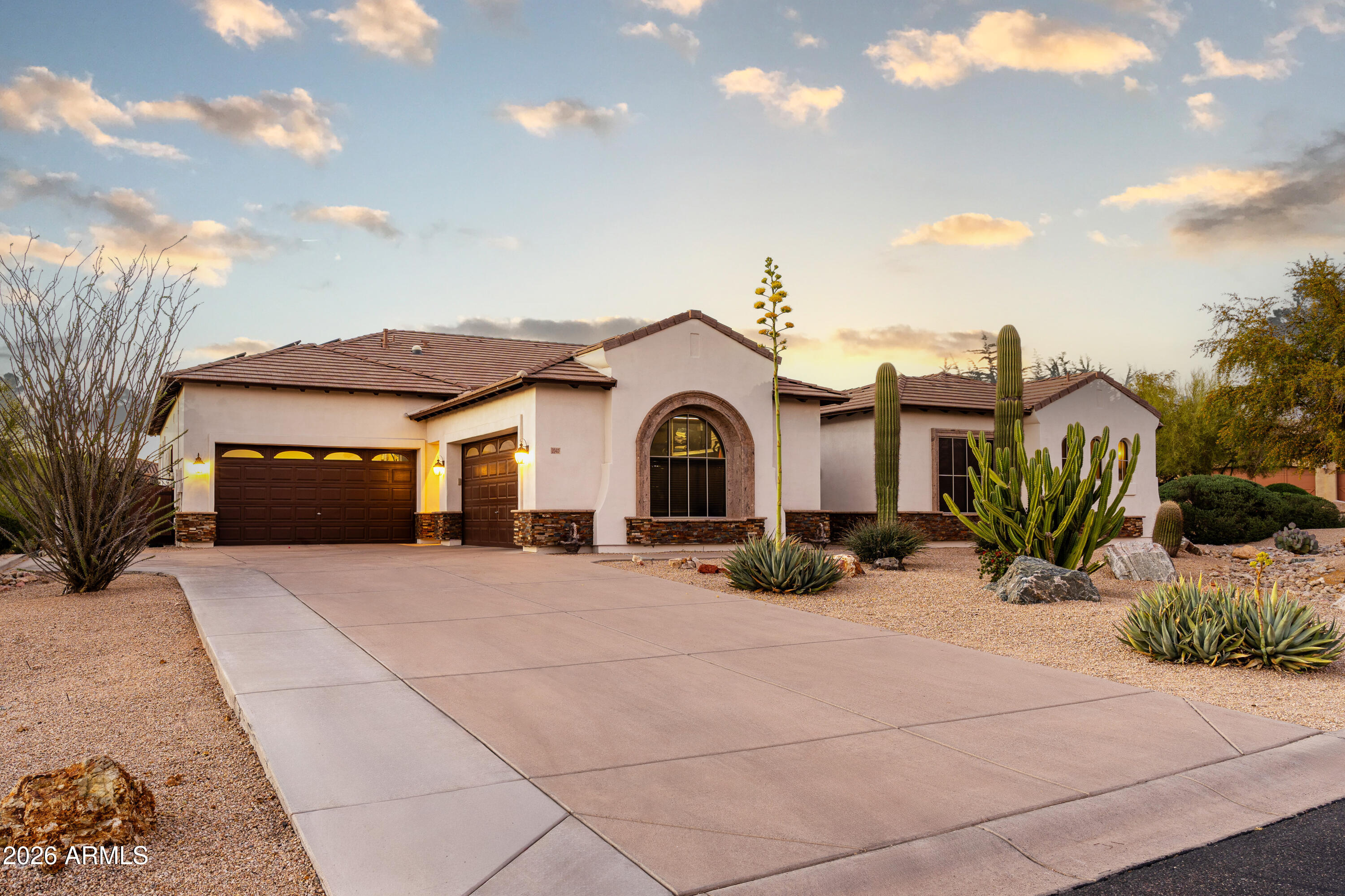 2040 N WOODRUFF, Mesa, AZ 85207