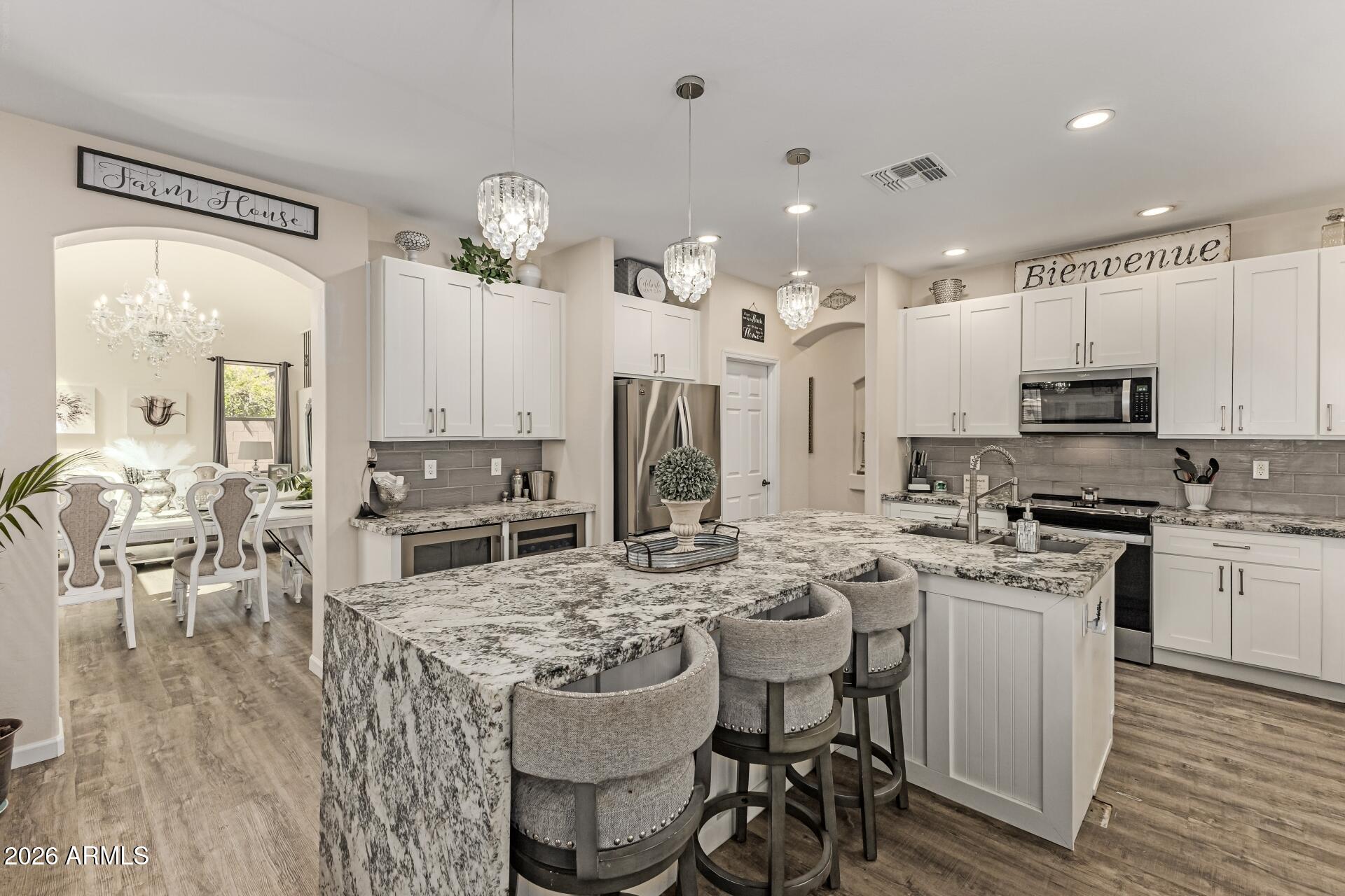 3291 W WHITE CANYON Road, San Tan Valley, AZ 85144