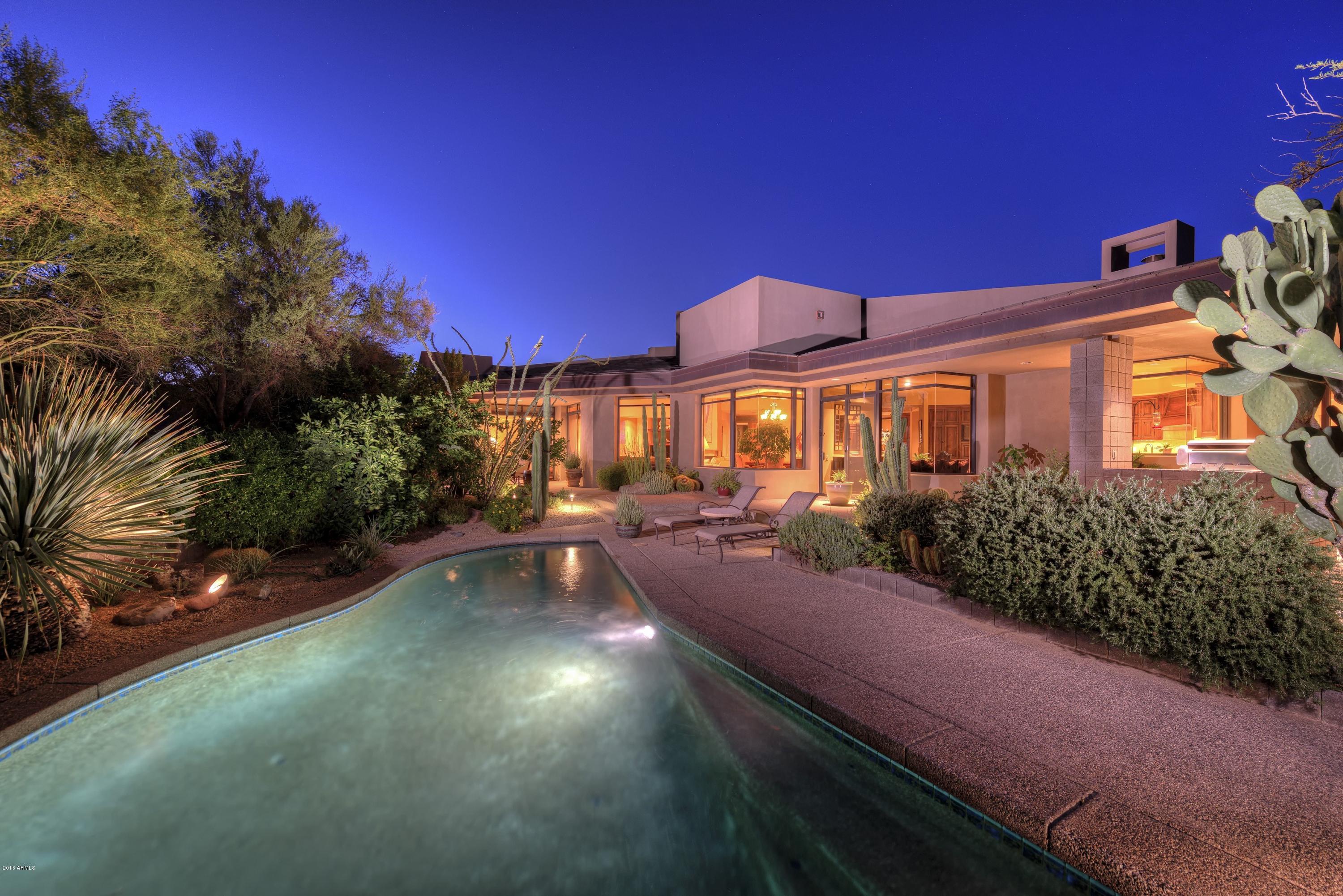 10675 E FERNWOOD Lane, Scottsdale, AZ 85262