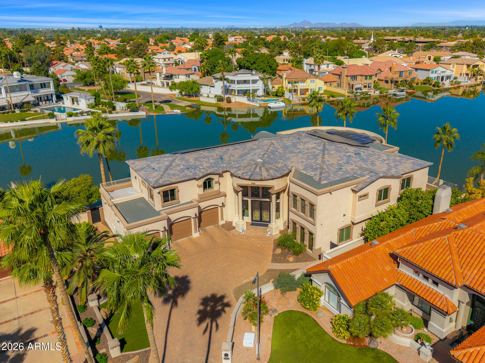 1402 E CORAL COVE Drive, Gilbert, AZ 85234