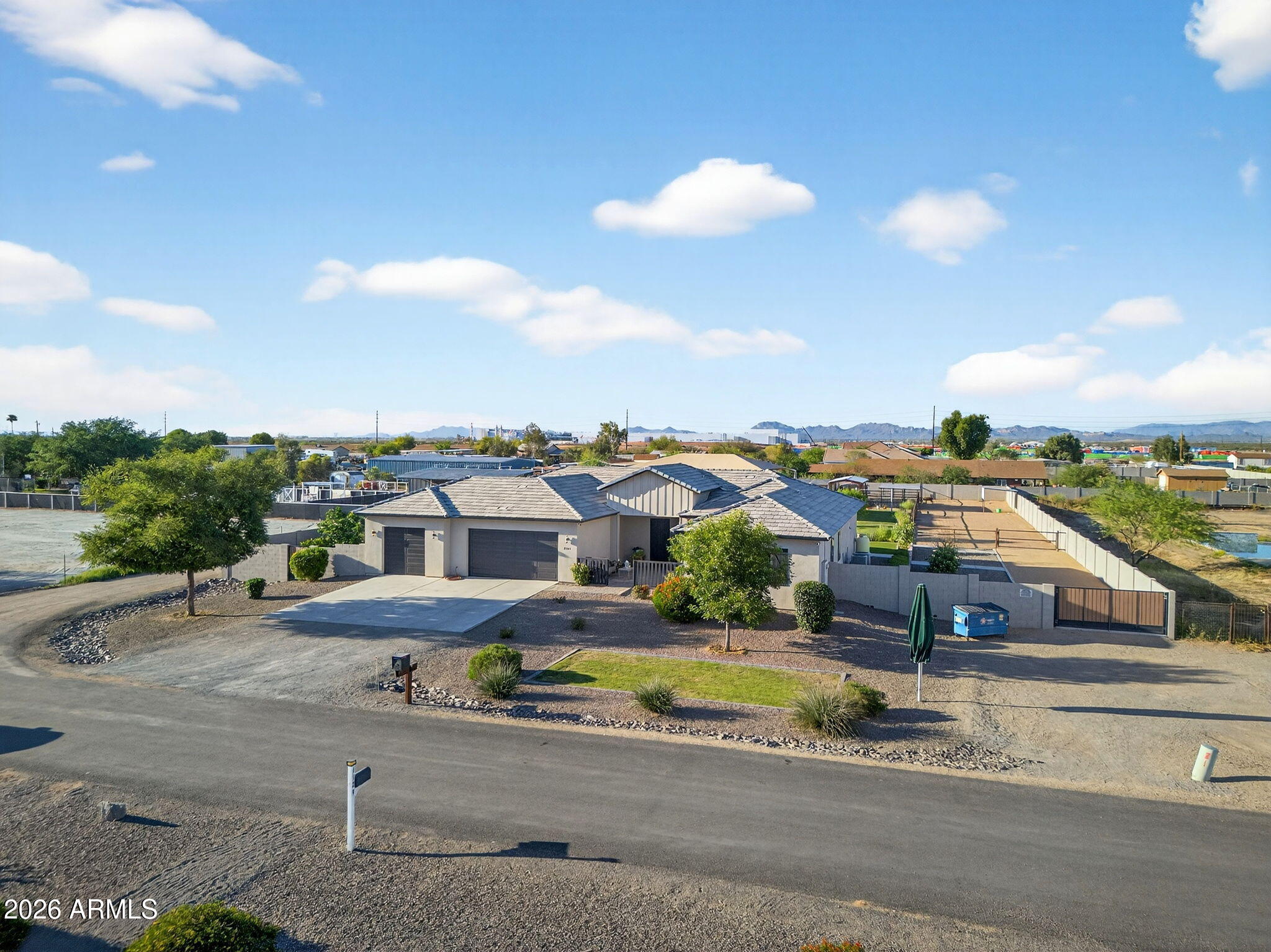 1124 E LOVELAND Lane, San Tan Valley, AZ 85140