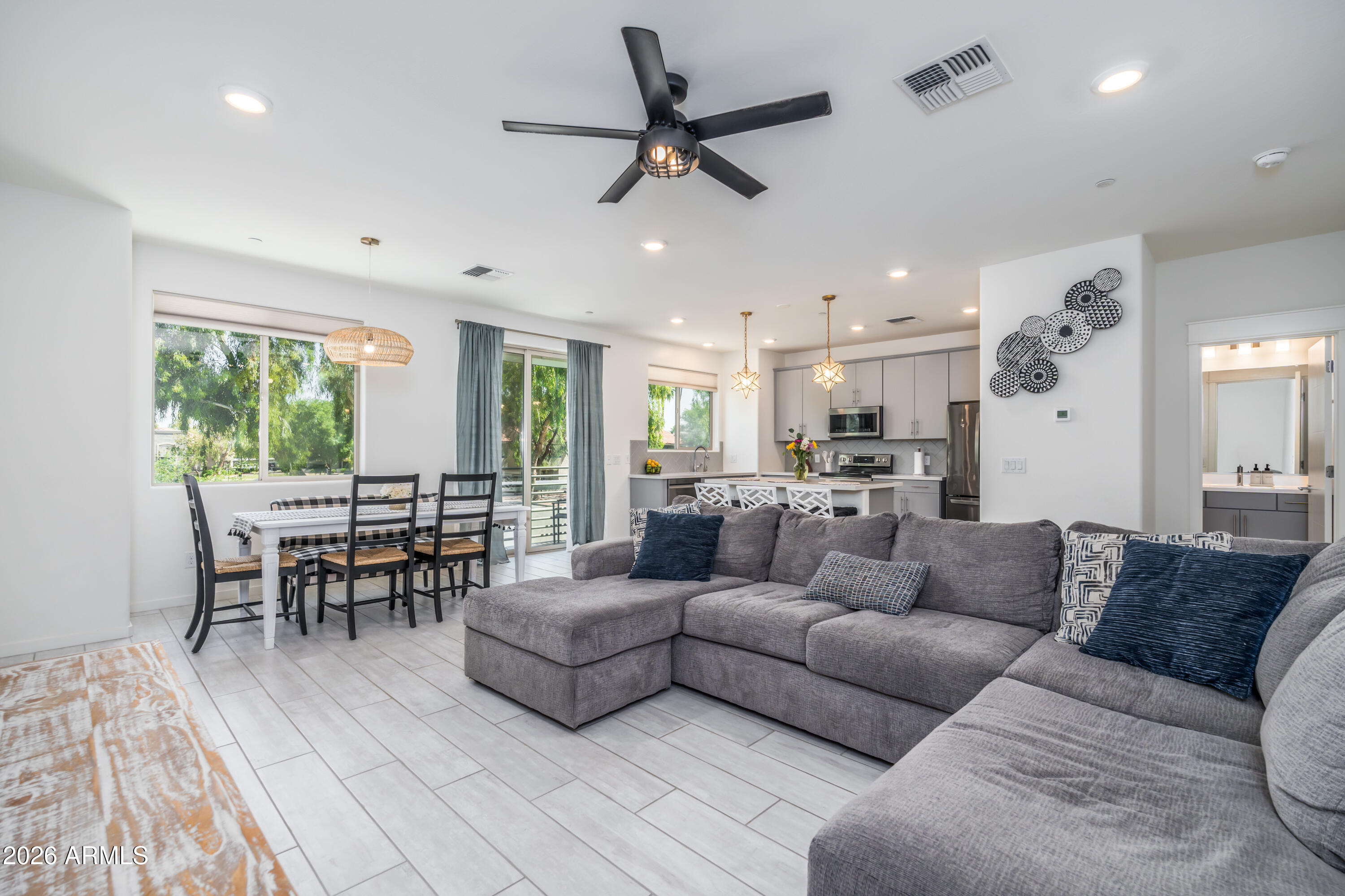 300 N GILA SPRINGS Boulevard 212, Chandler, AZ 85226