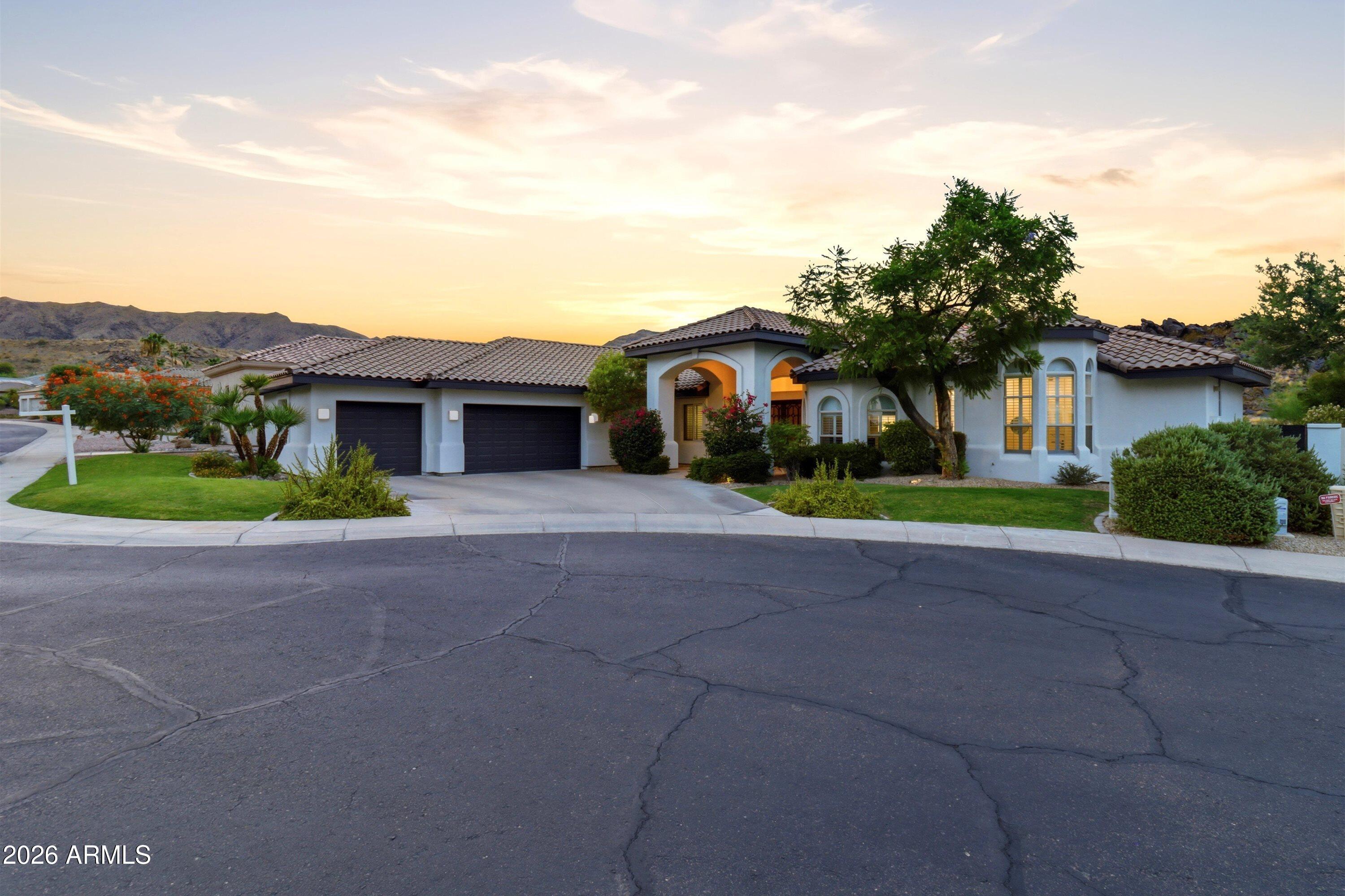 15057 S 6TH Place, Phoenix, AZ 85048