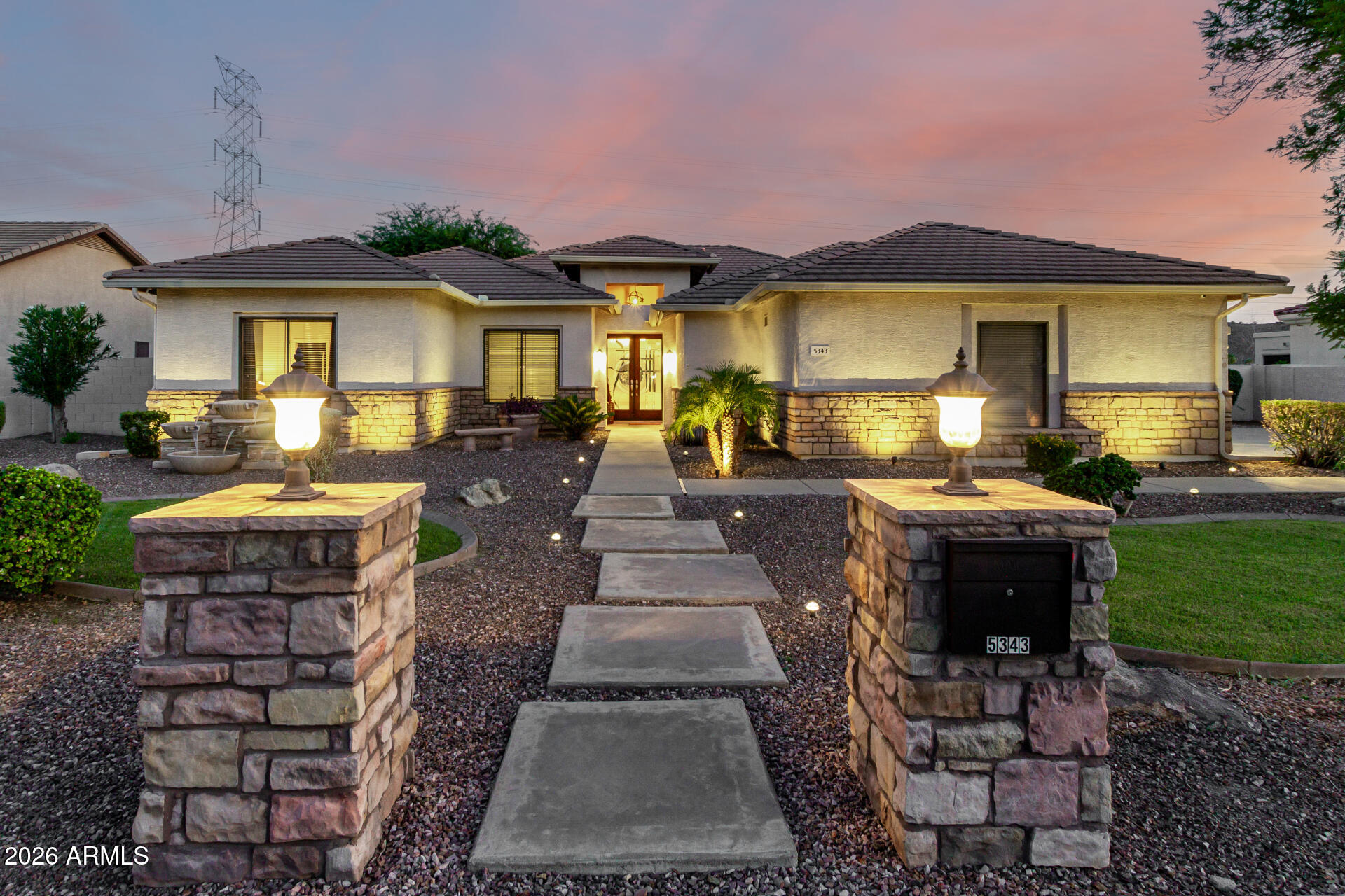 5343 W WHISPERING WIND Drive, Glendale, AZ 85310