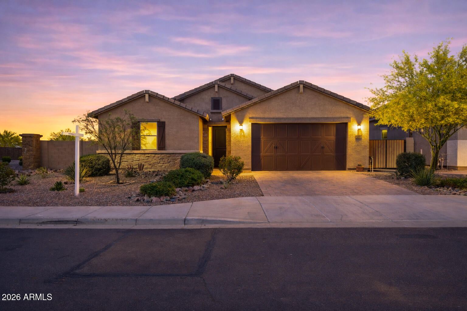 3226 E LUNA Drive, San Tan Valley, AZ 85143