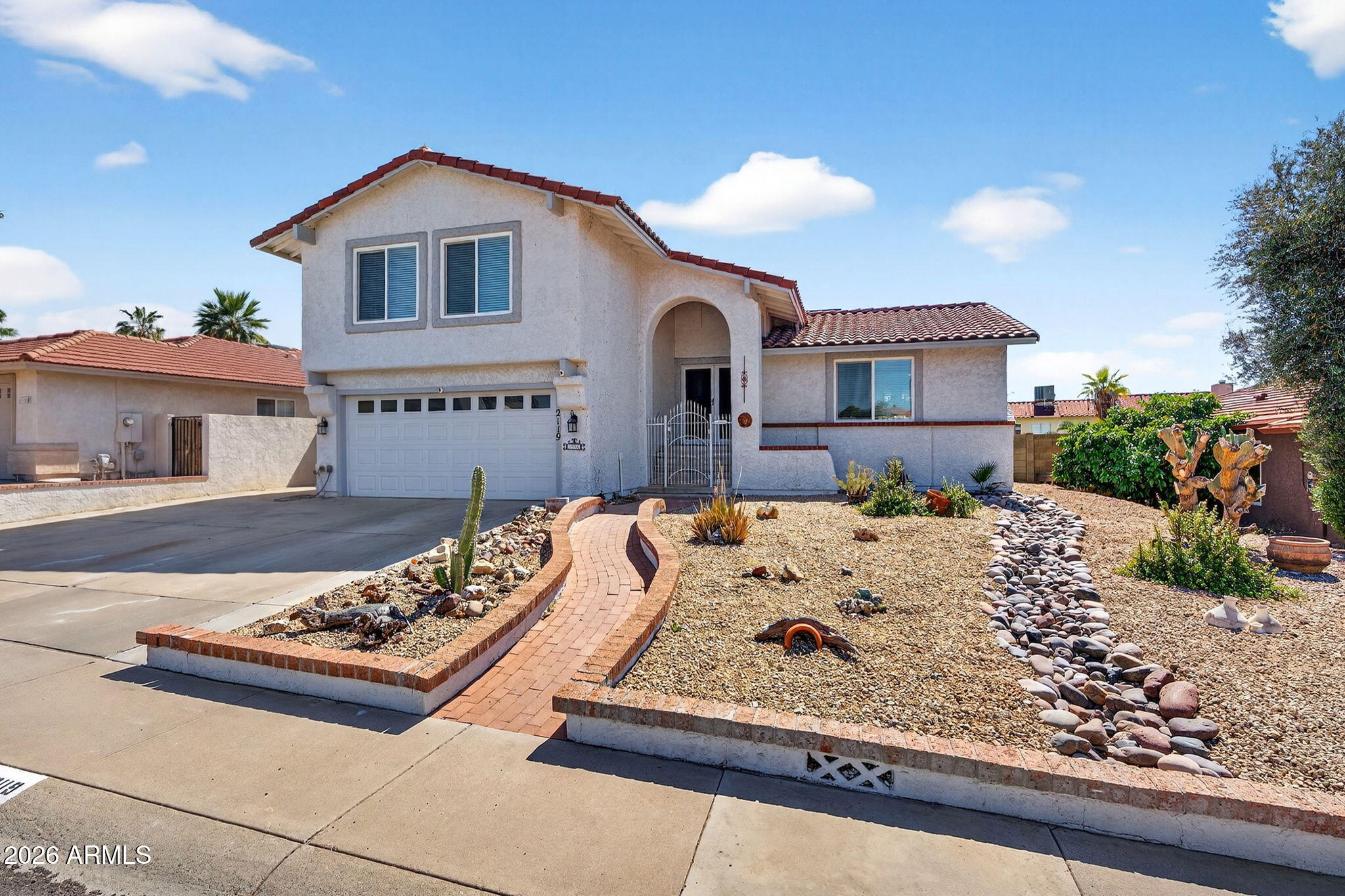 2119 E CROCUS Drive, Phoenix, AZ 85022