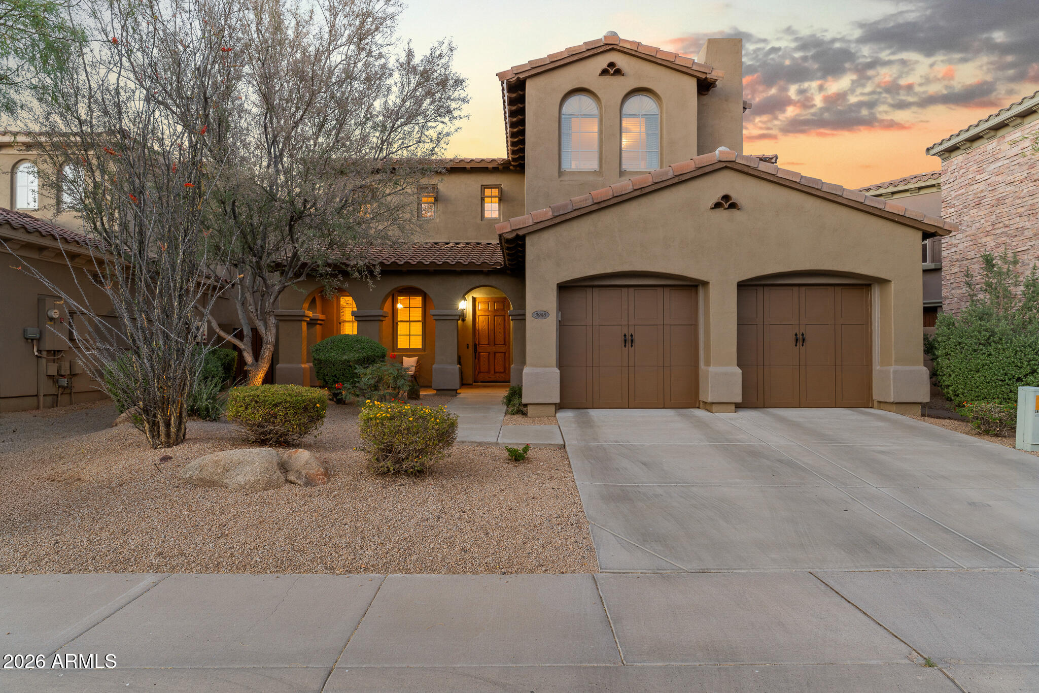 3980 E ROBIN Lane, Phoenix, AZ 85050