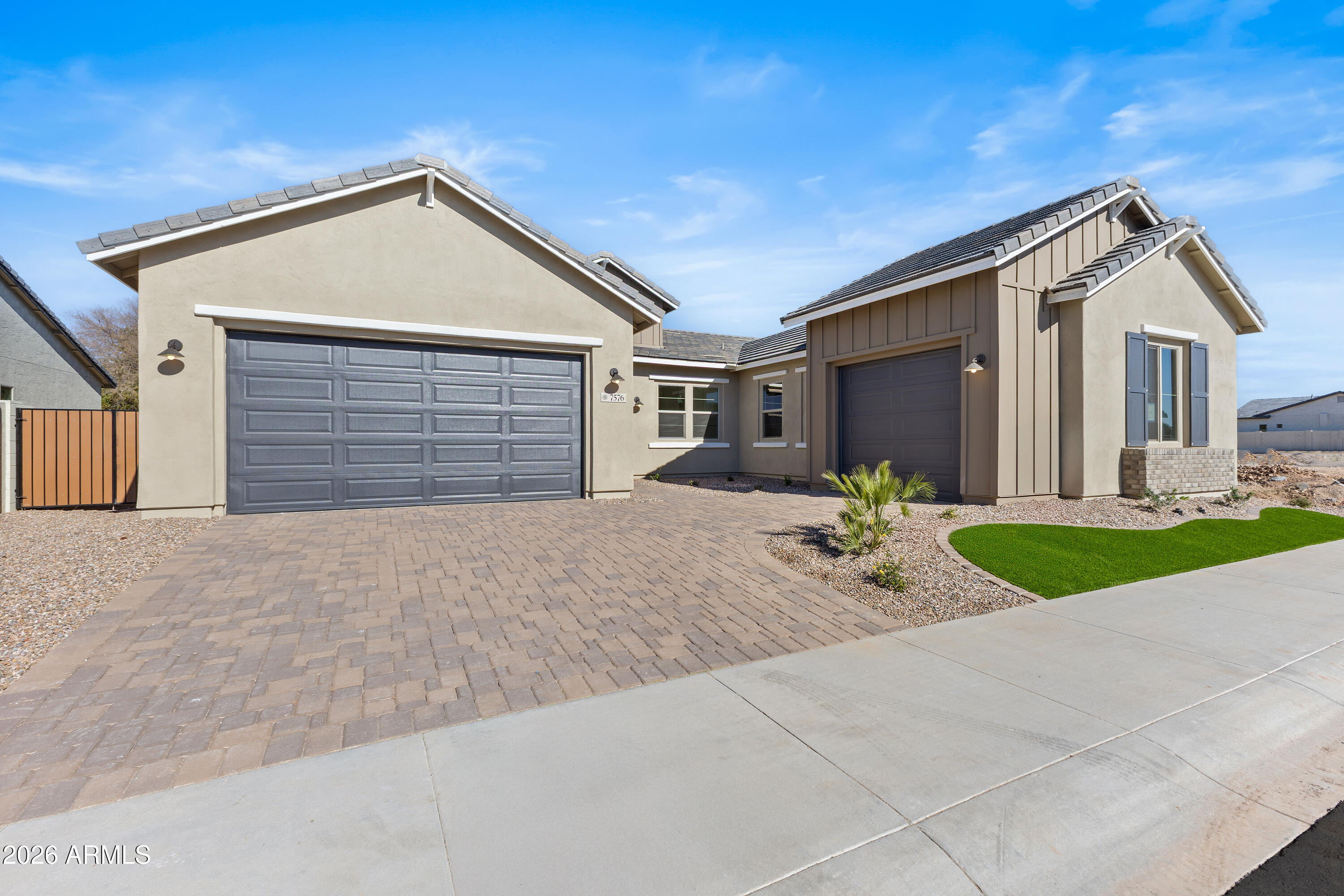 7576 W EVANS Drive, Peoria, AZ 85381