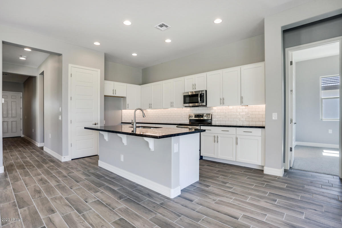4254 Sawbuck Way, Wickenburg, AZ 85390