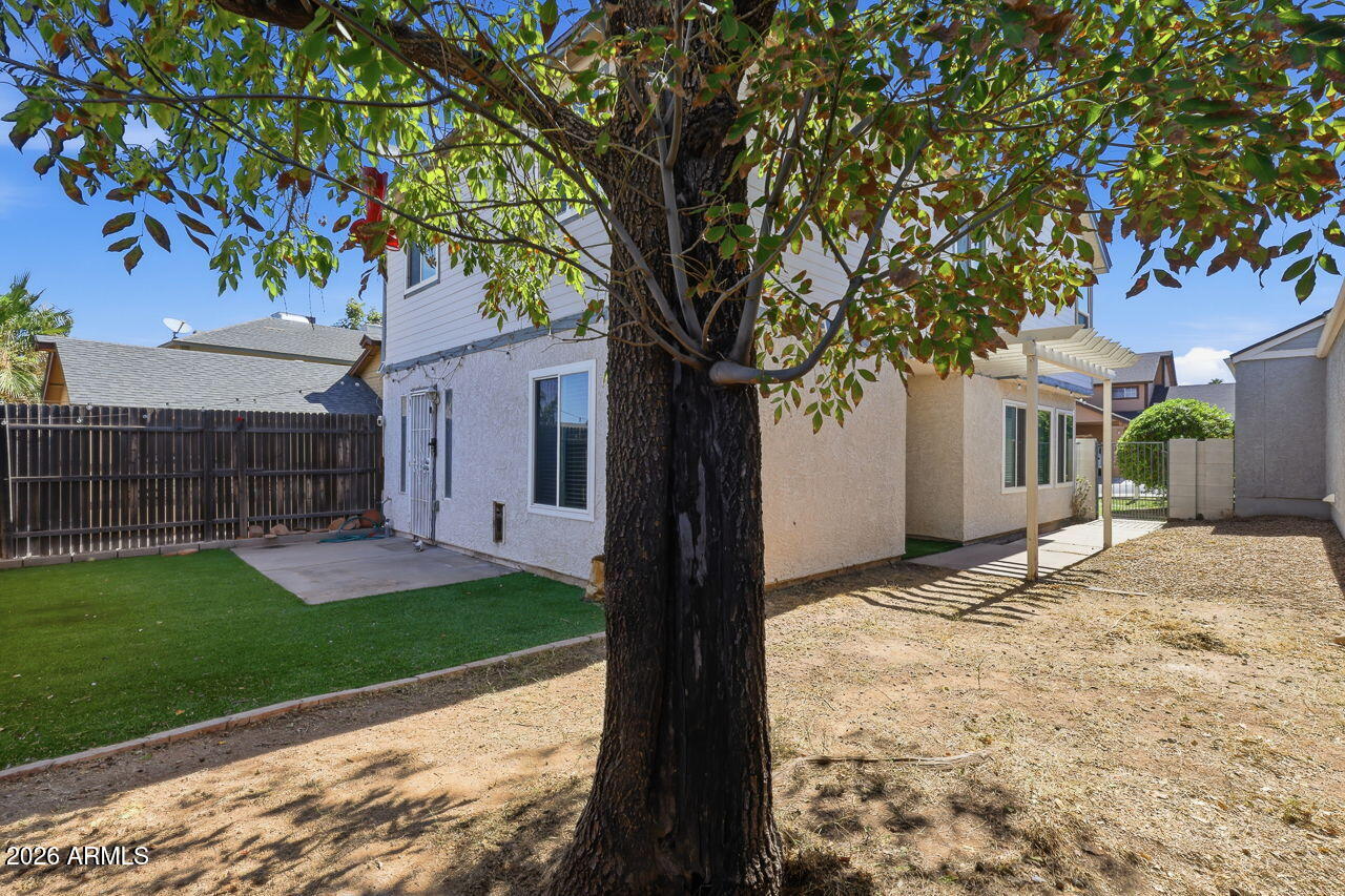 5834 S 42ND Street, Phoenix, AZ 85040