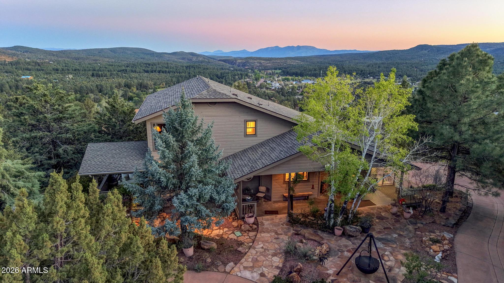 6073 W Skyview Circle, Pine, AZ 85544