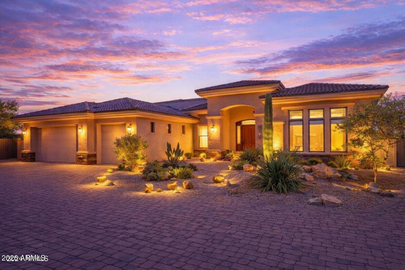 13912 E CAVEDALE Drive, Scottsdale, AZ 85262