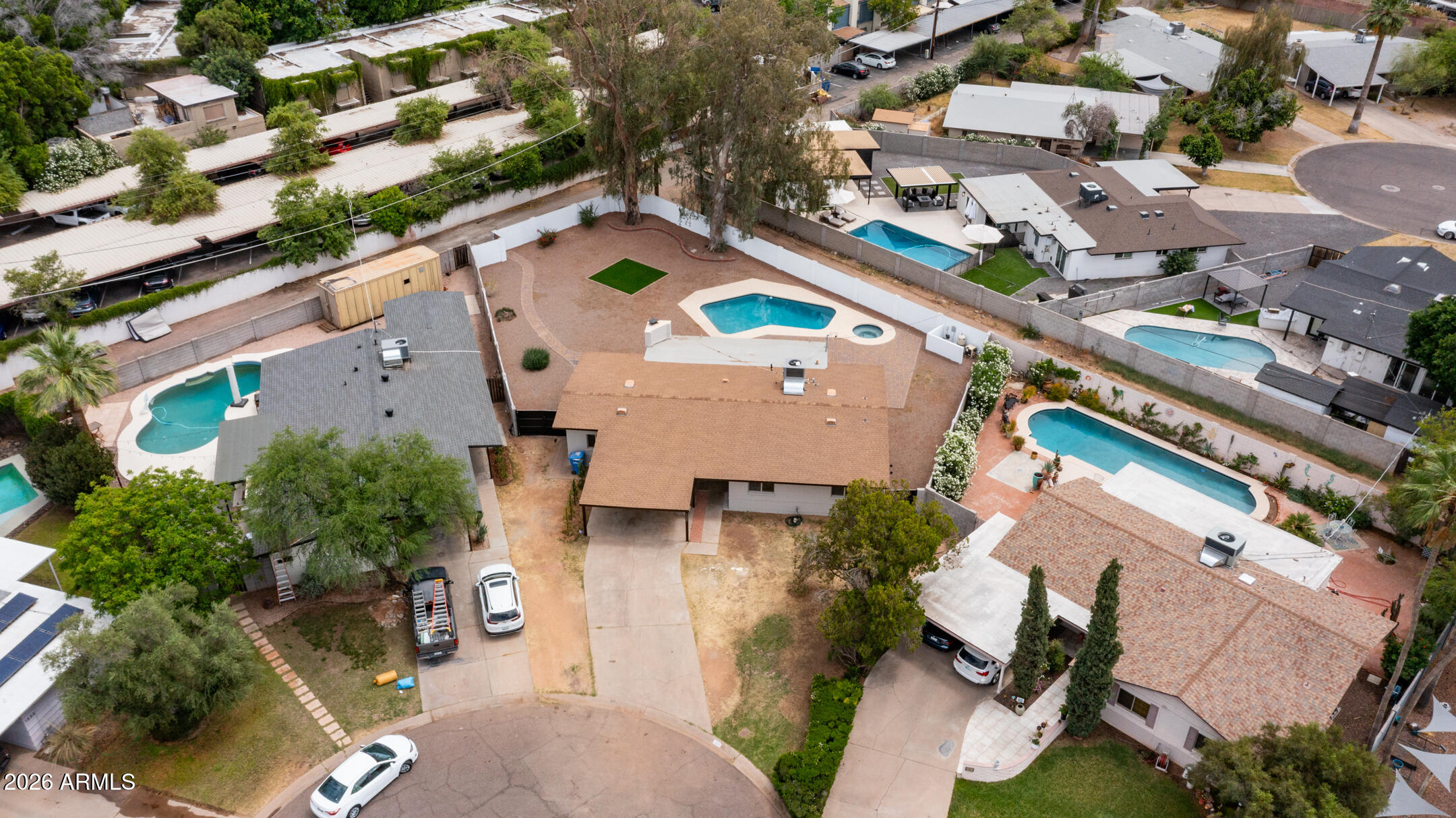 1325 E AVALON Drive, Phoenix, AZ 85014