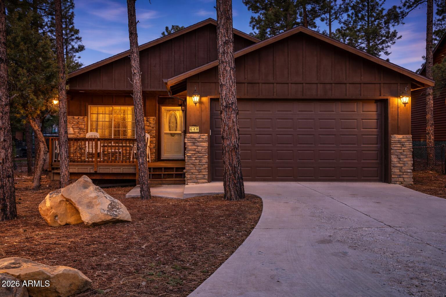 640 S MOUNTAIN PINES Avenue, Show Low, AZ 85901