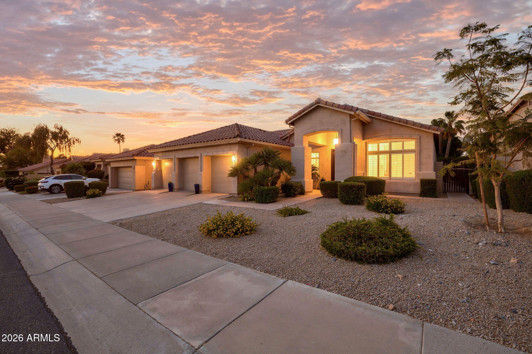 9860 E GELDING Drive, Scottsdale, AZ 85260
