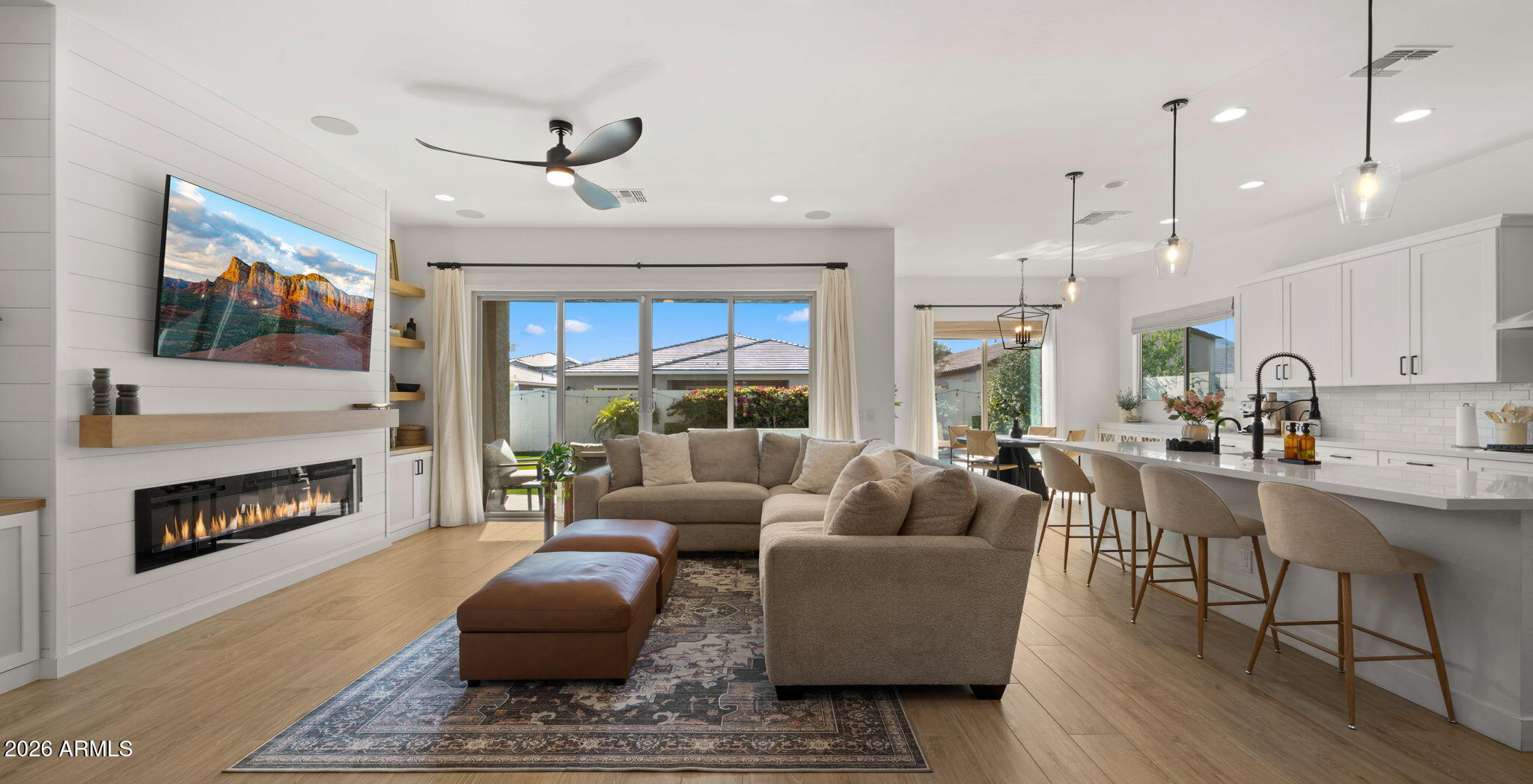 4752 S ORBIT Avenue, Mesa, AZ 85212