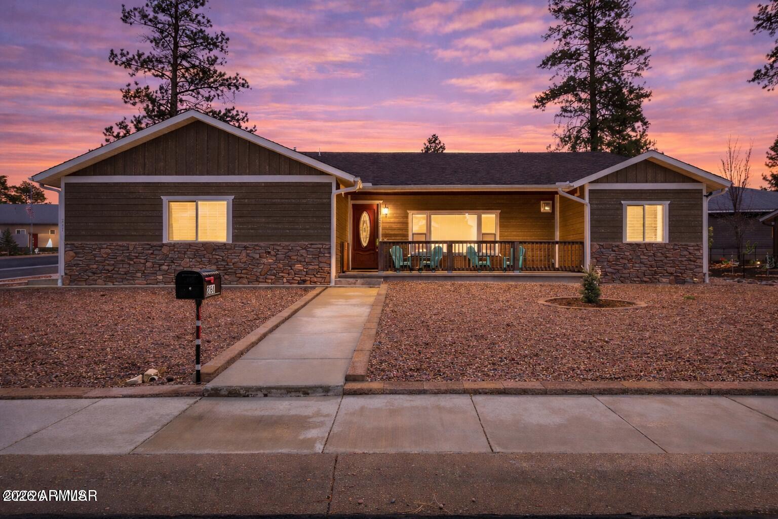 261 N FOX Run, Show Low, AZ 85901