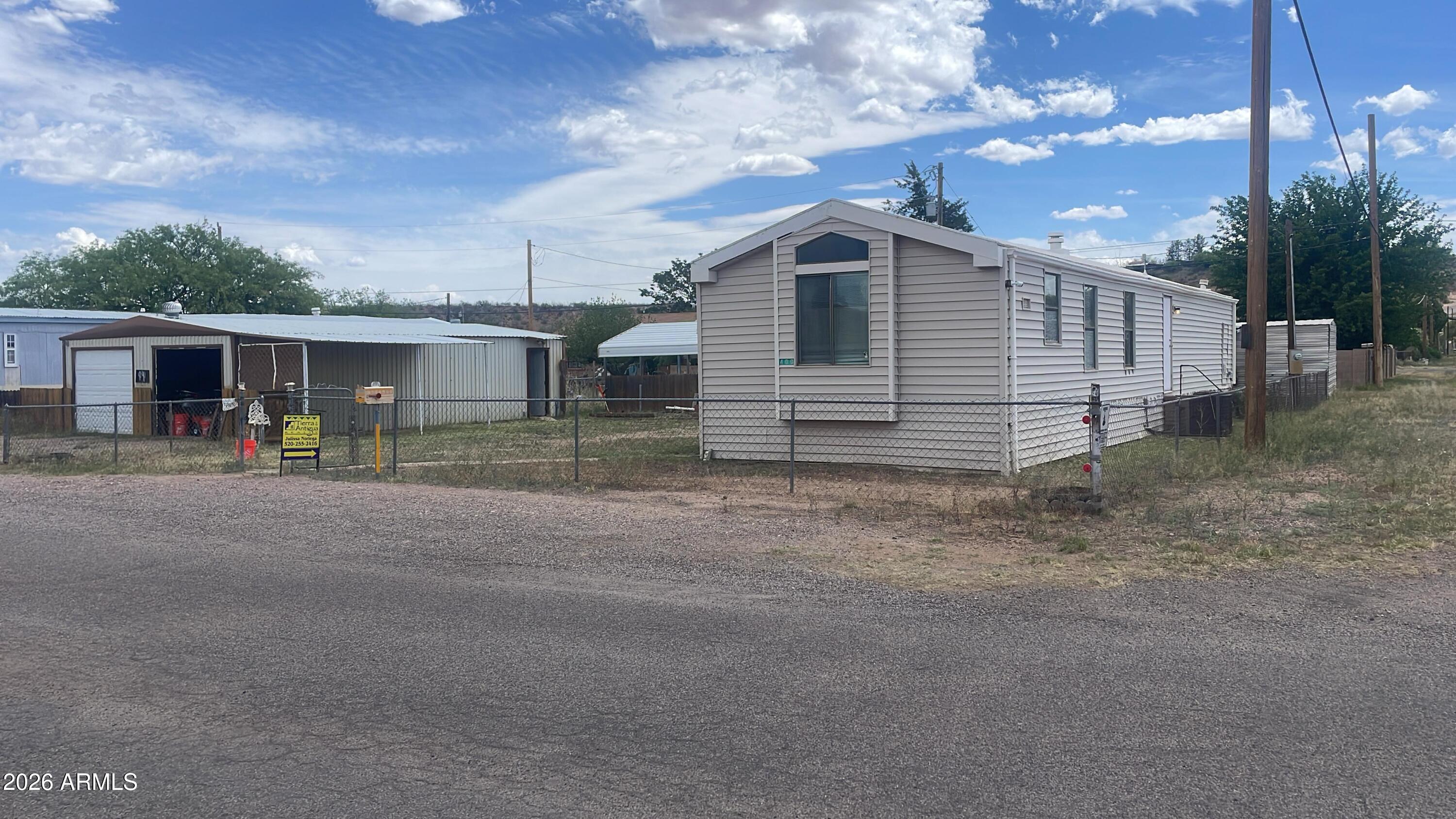 400 E Yuma Street, Huachuca City, AZ 85616