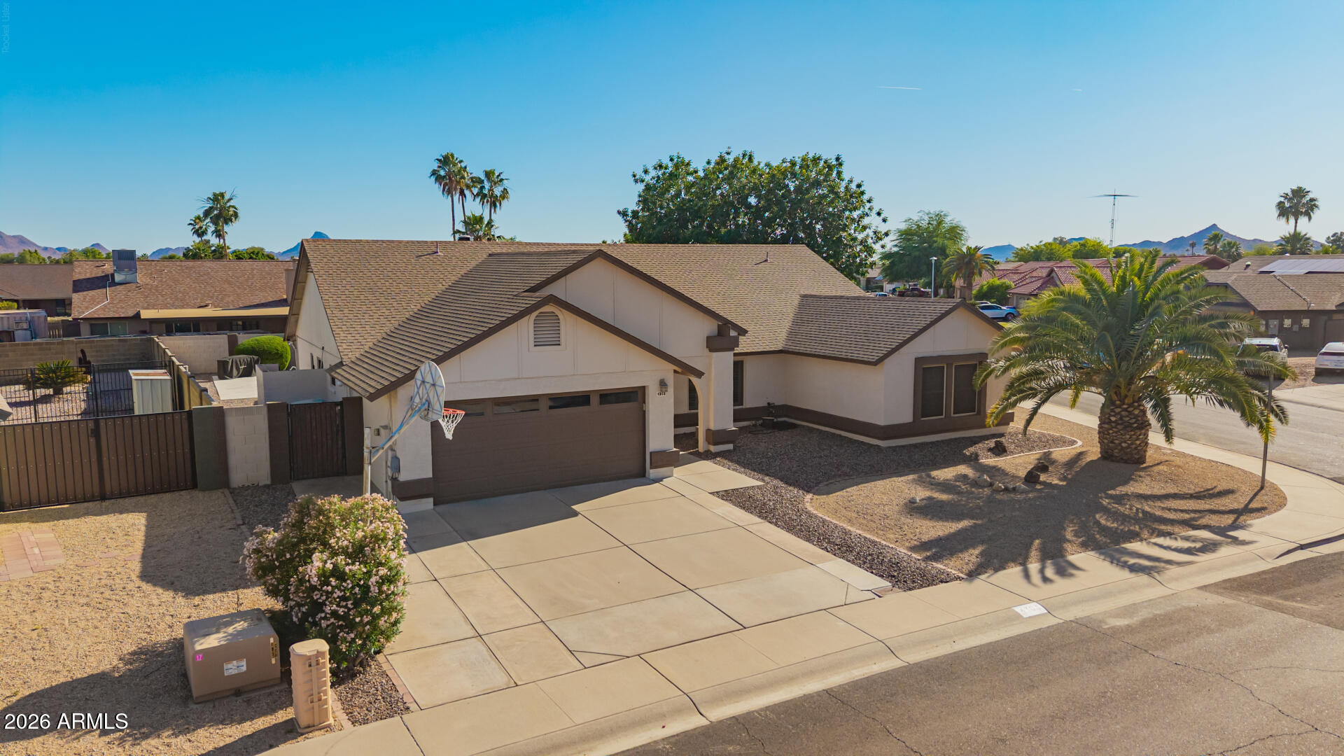 4303 E JANICE Way, Phoenix, AZ 85032