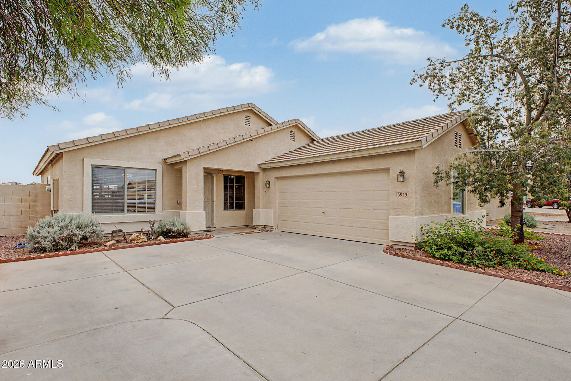 6929 S 11TH Drive, Phoenix, AZ 85041