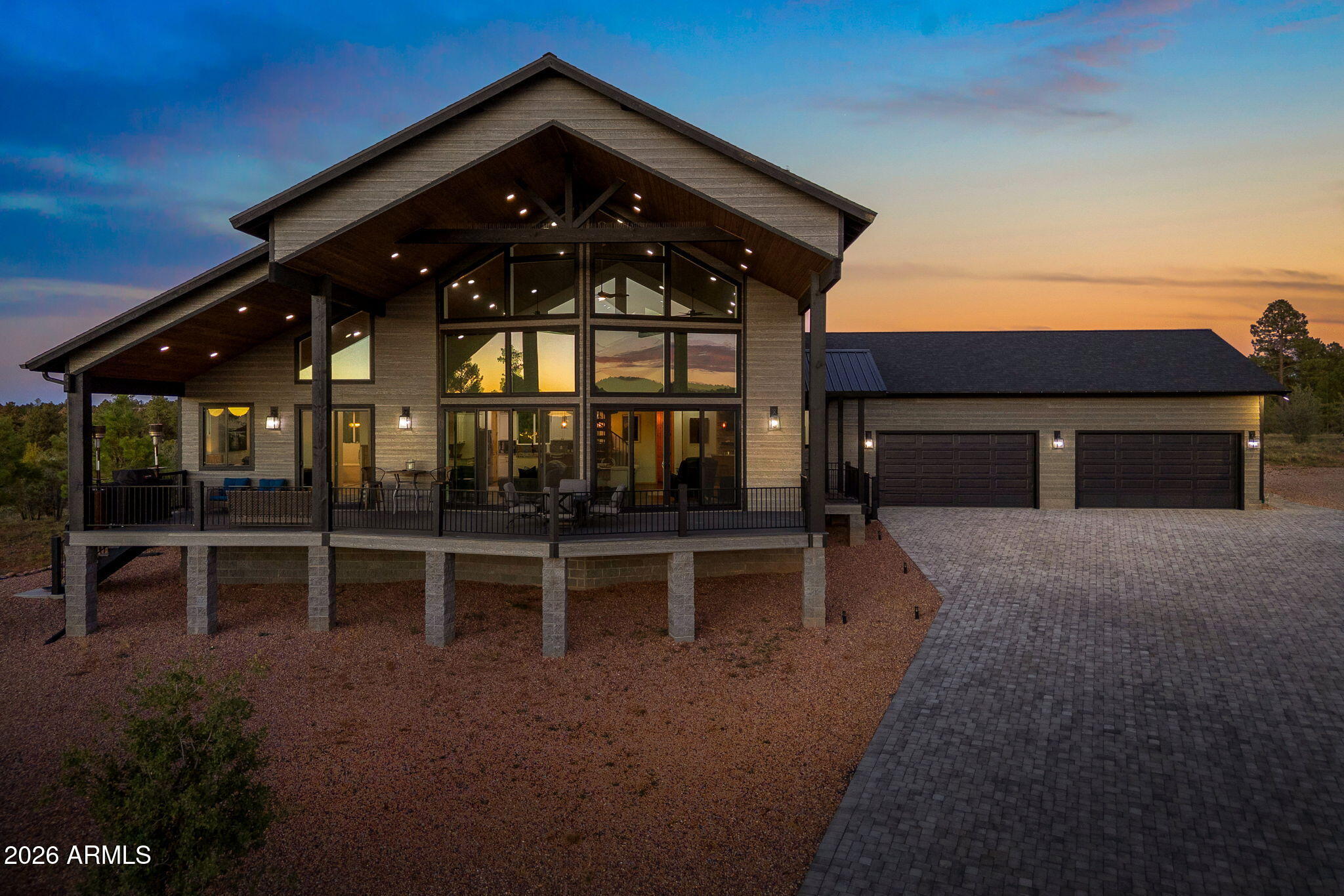 2258 BIG BEAR Circle, Overgaard, AZ 85933