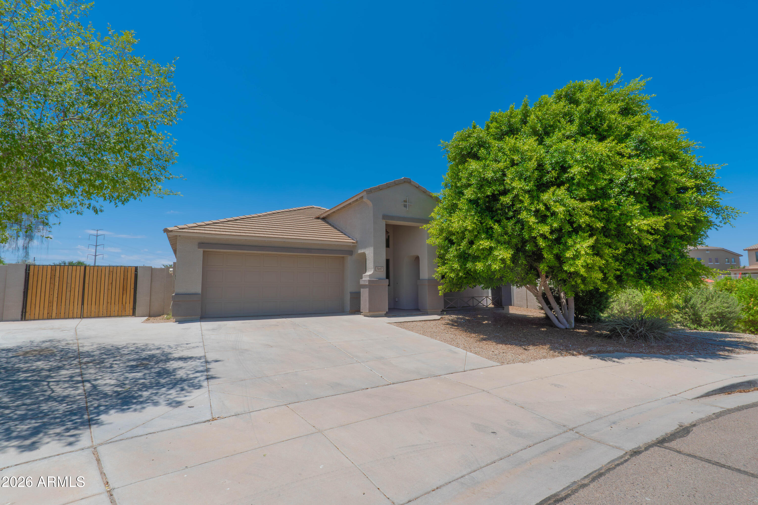 7007 W GETTY Drive, Phoenix, AZ 85043