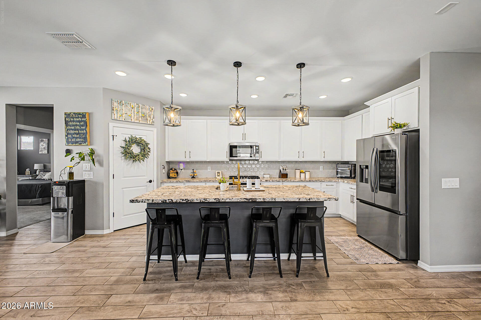 4392 W MOUNTAIN LAURAL Drive, San Tan Valley, AZ 85144