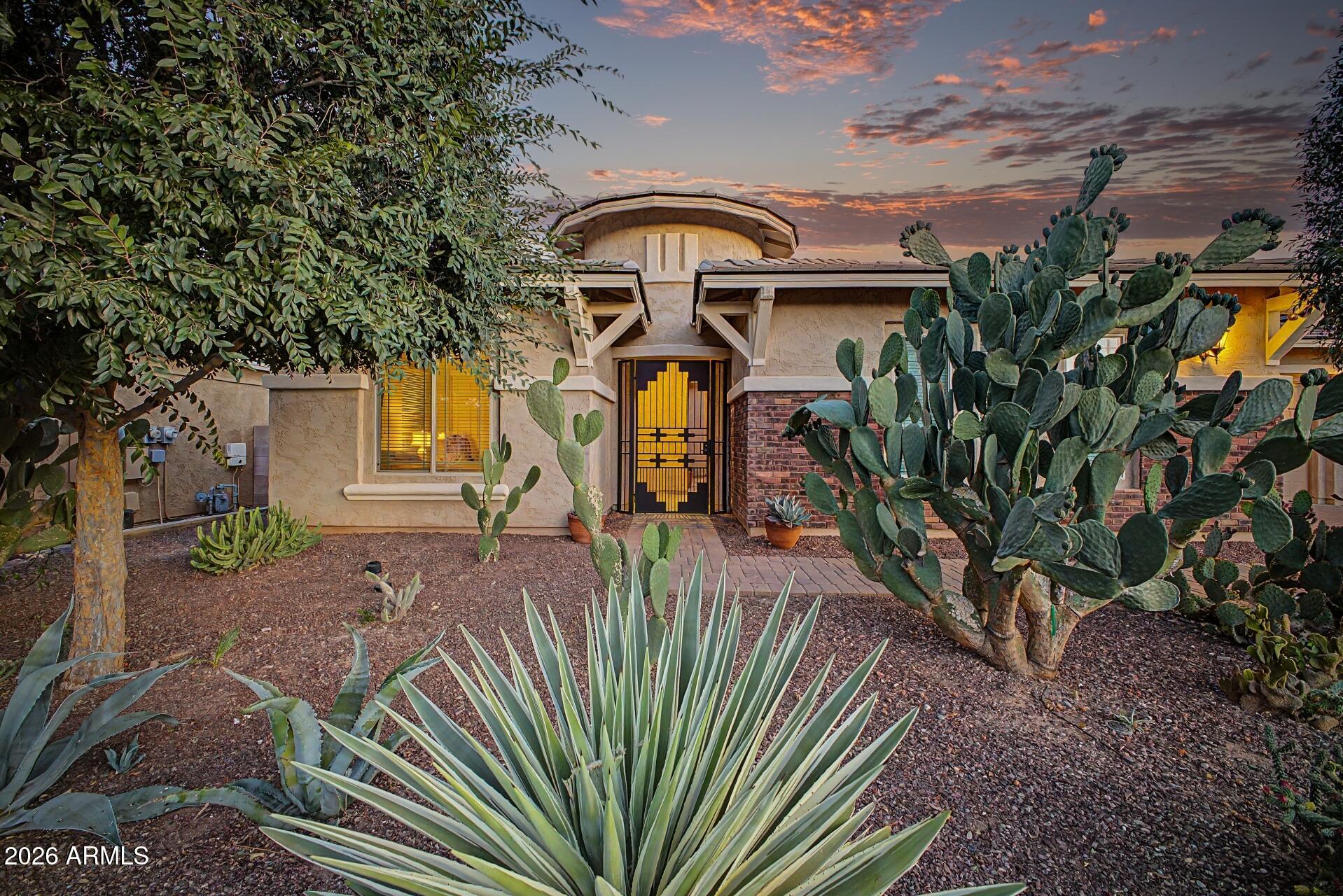 18471 W PARADISE Lane, Surprise, AZ 85388
