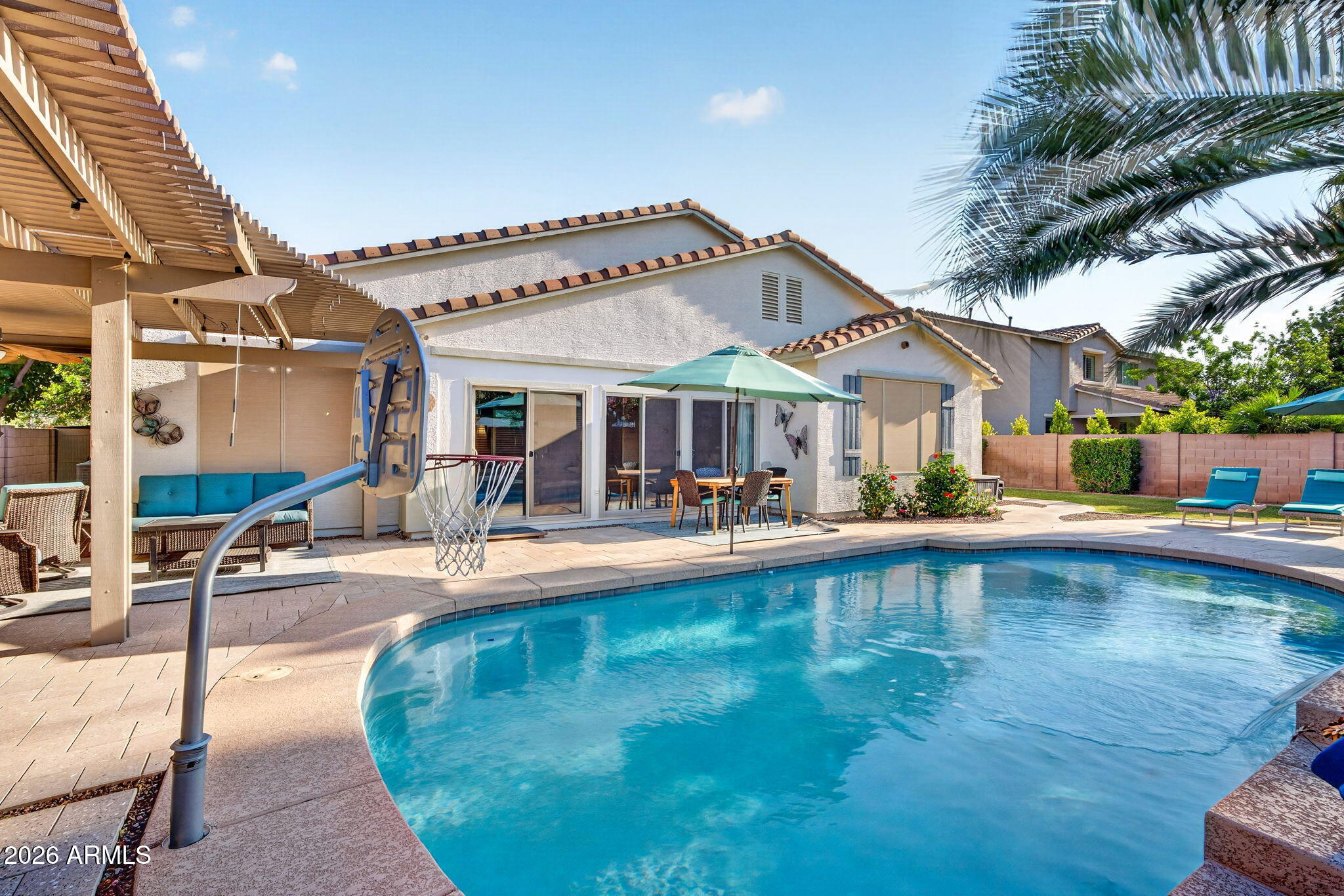 2762 E CAROB Drive, Gilbert, AZ 85298