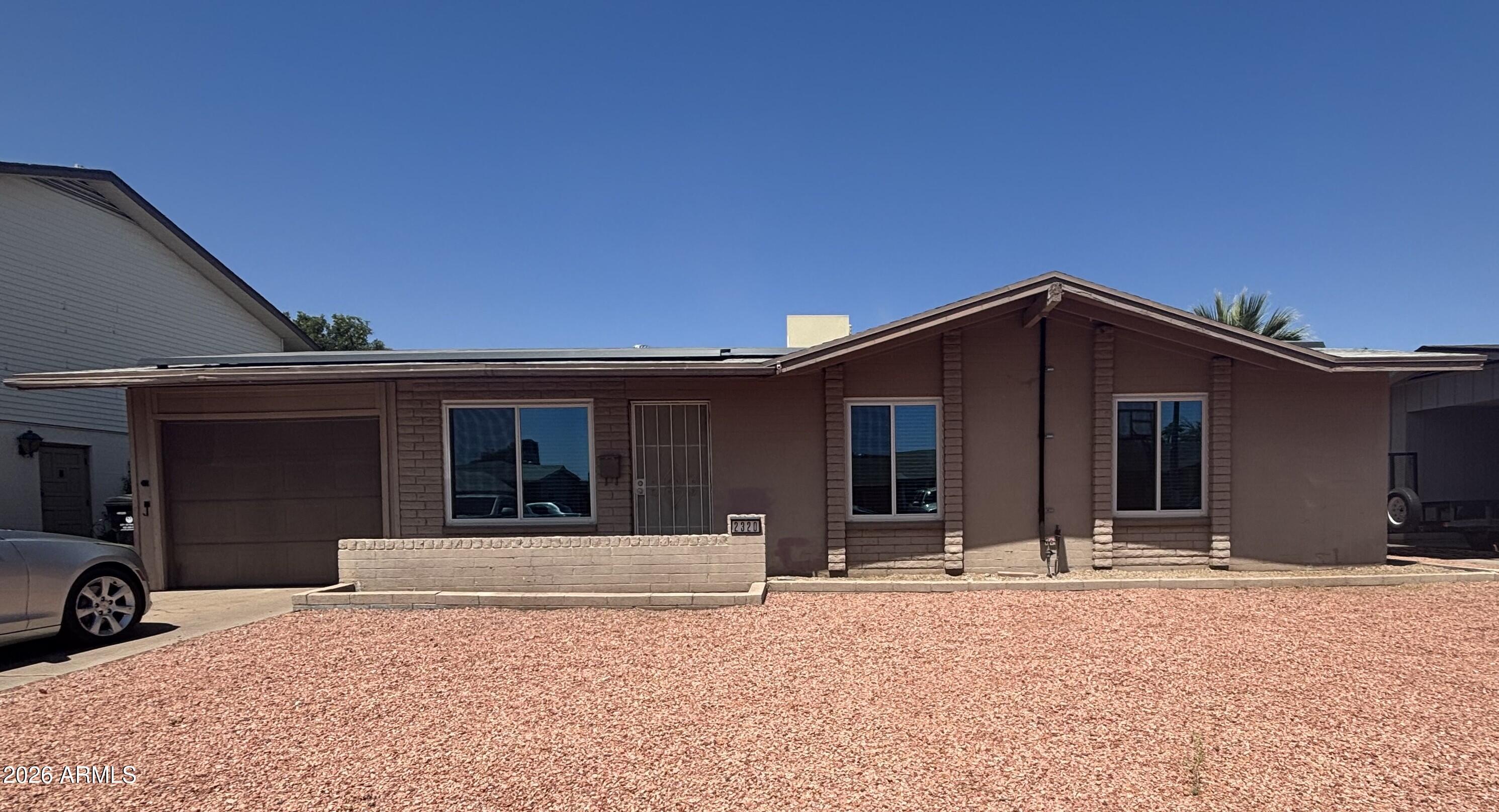 2320 W COLUMBINE Drive, Phoenix, AZ 85029
