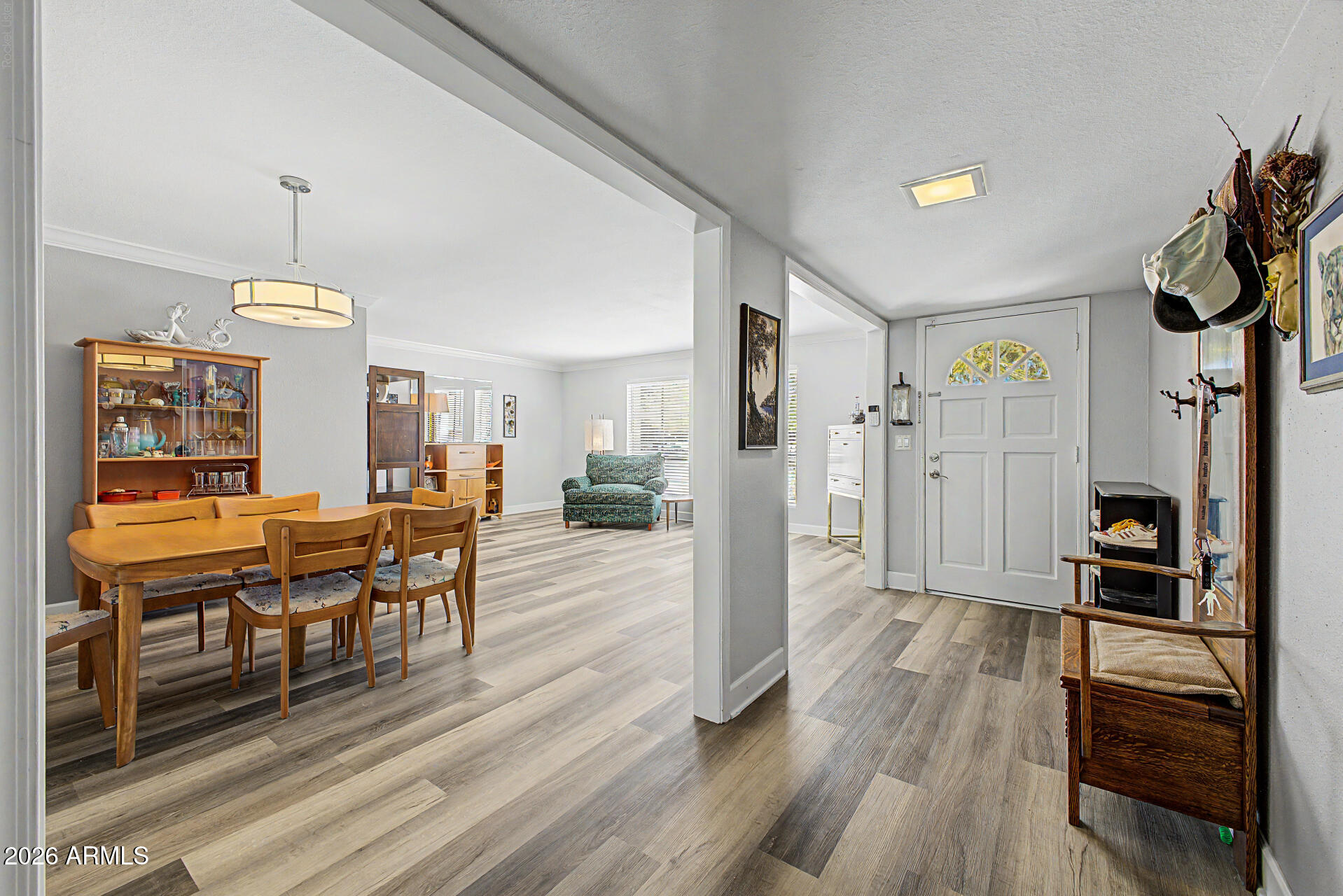 1132 E VILLAGE CIRCLE Drive, Phoenix, AZ 85022