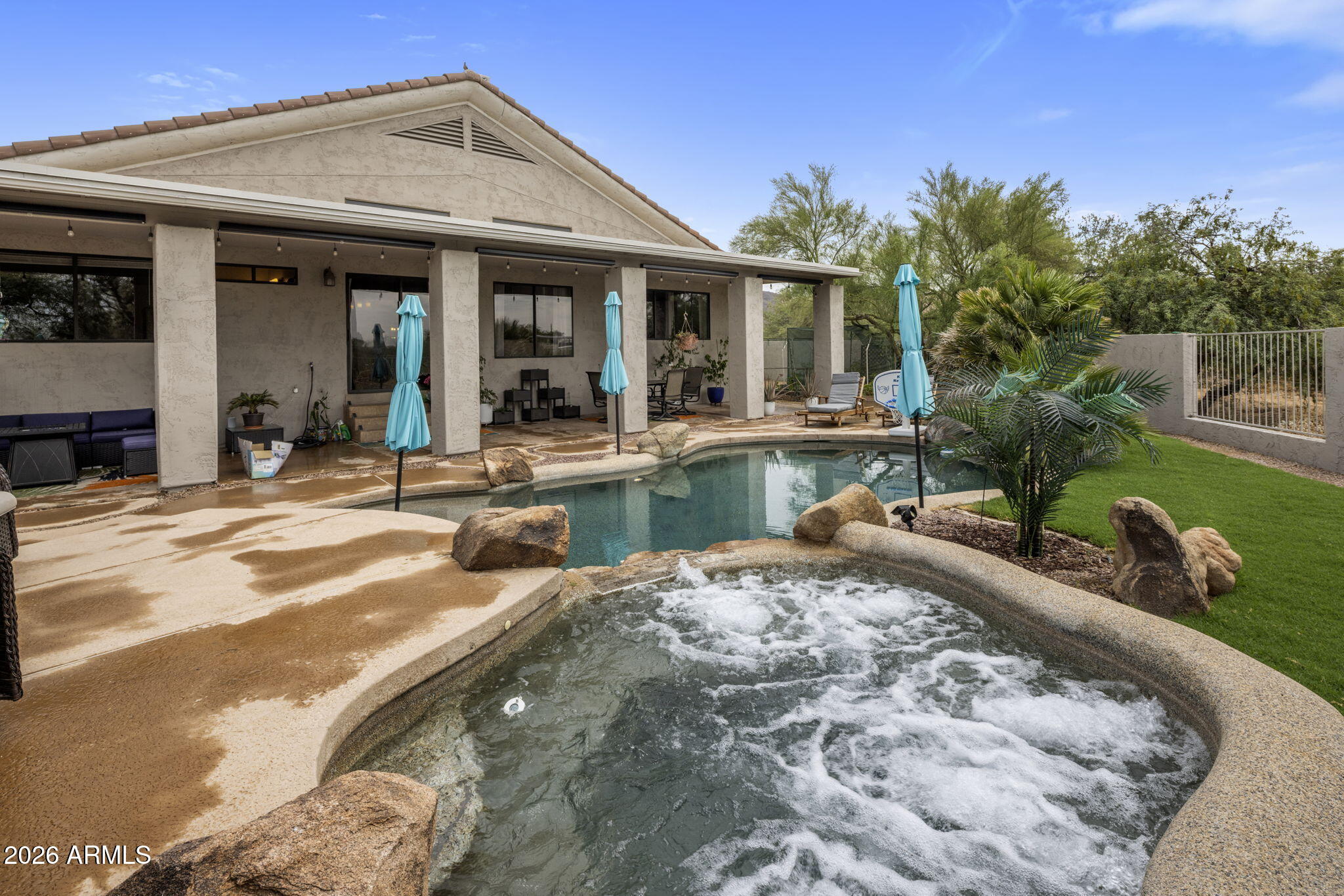229 E JORDON Lane, Phoenix, AZ 85086
