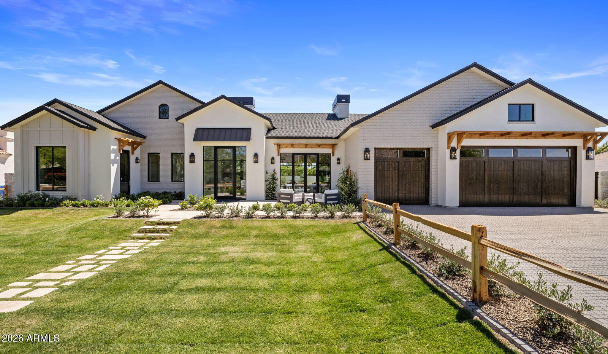 5935 E CALLE TUBERIA, Phoenix, AZ 85018
