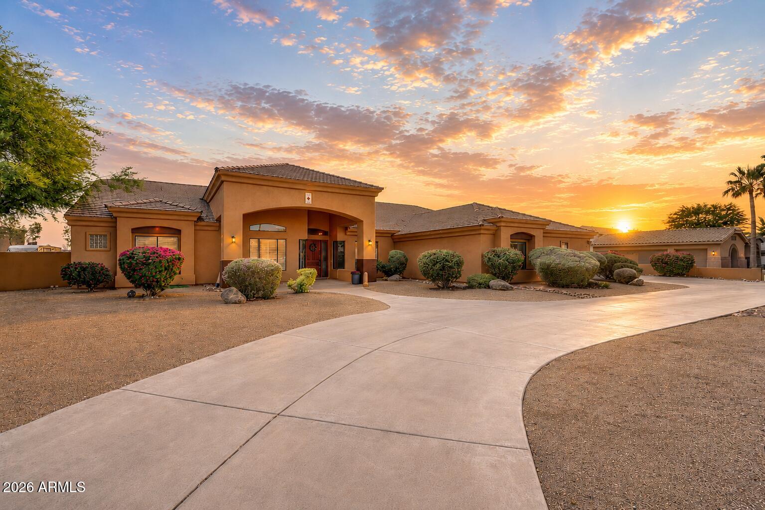 9537 W ELECTRA Lane, Peoria, AZ 85383