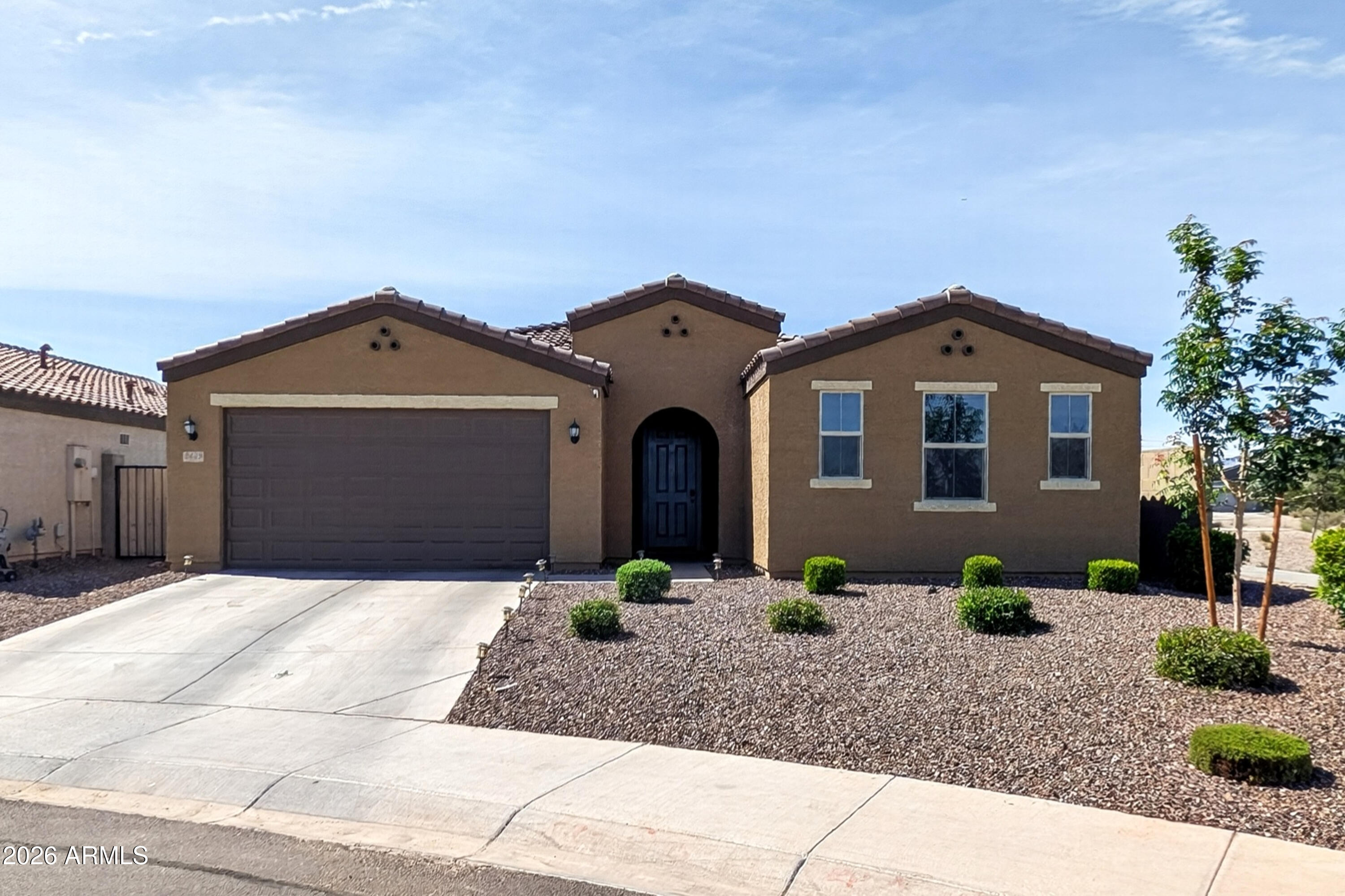2439 W PECAN Road, Phoenix, AZ 85041