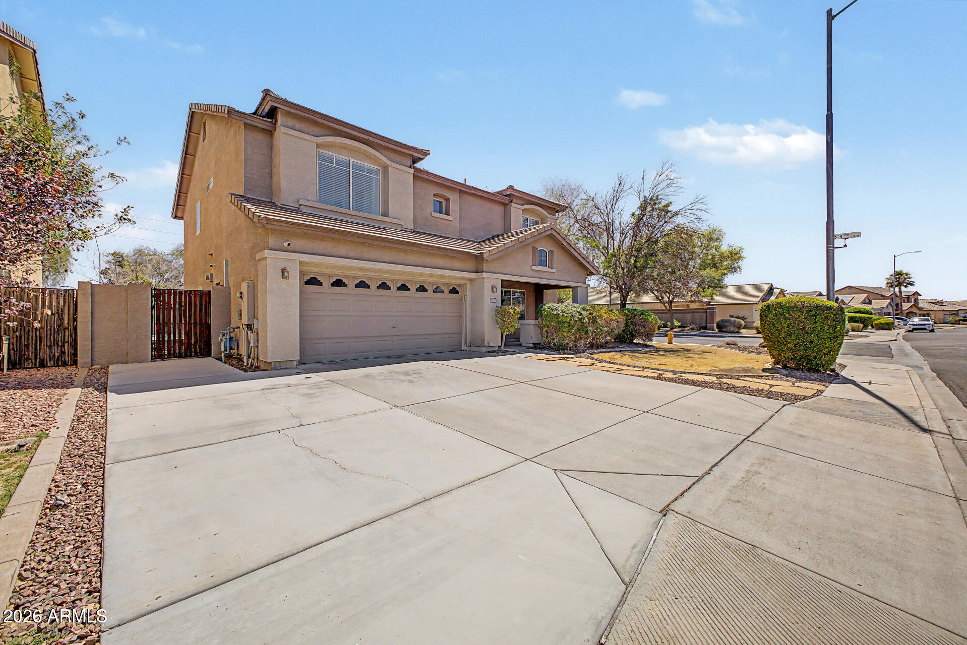 8345 W PONTIAC Drive, Peoria, AZ 85382