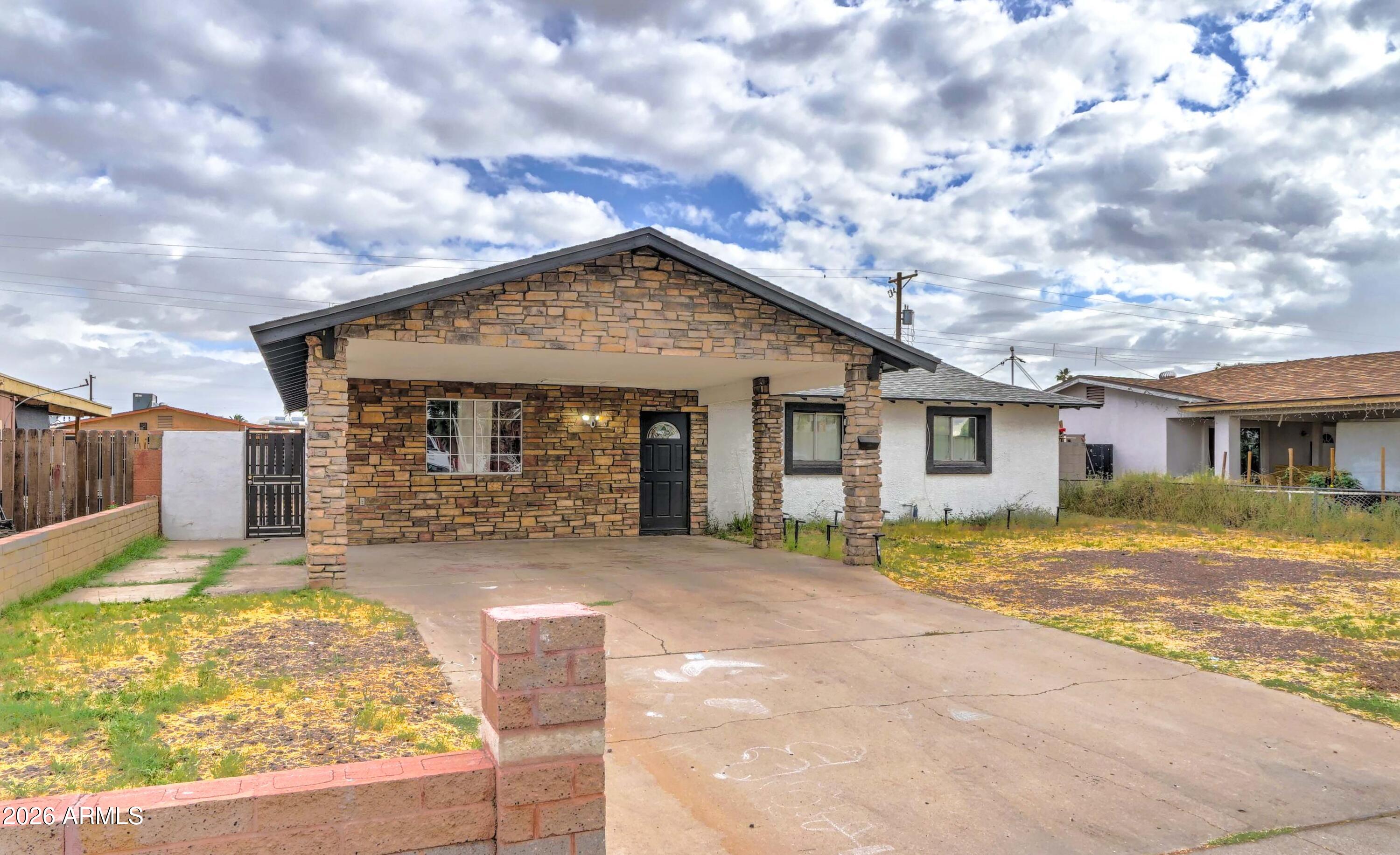 5438 W ROANOKE Avenue, Phoenix, AZ 85035