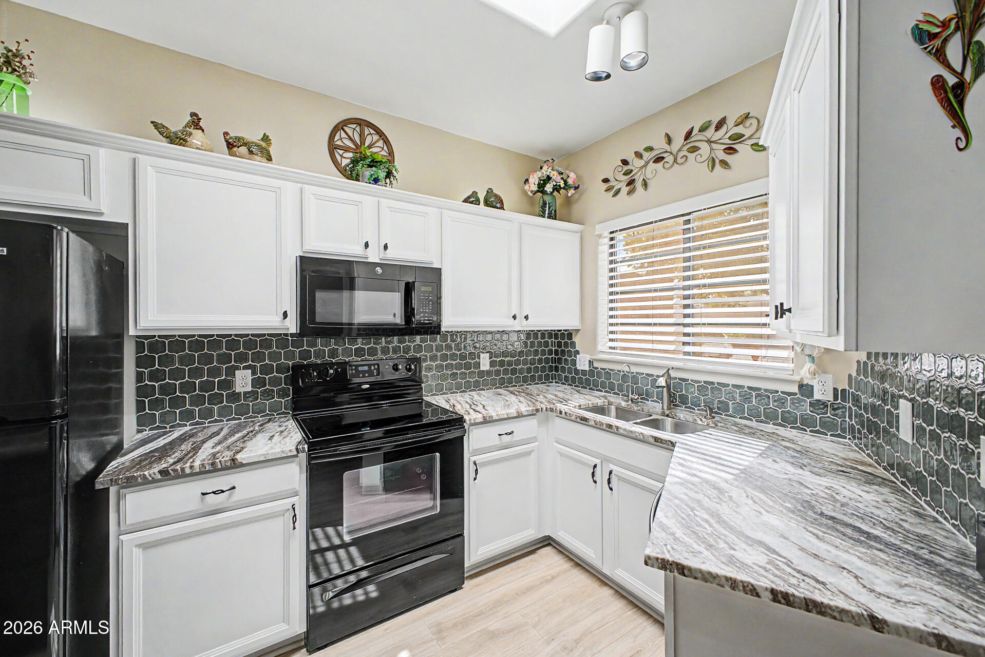 5445 E MCKELLIPS Road 21, Mesa, AZ 85215